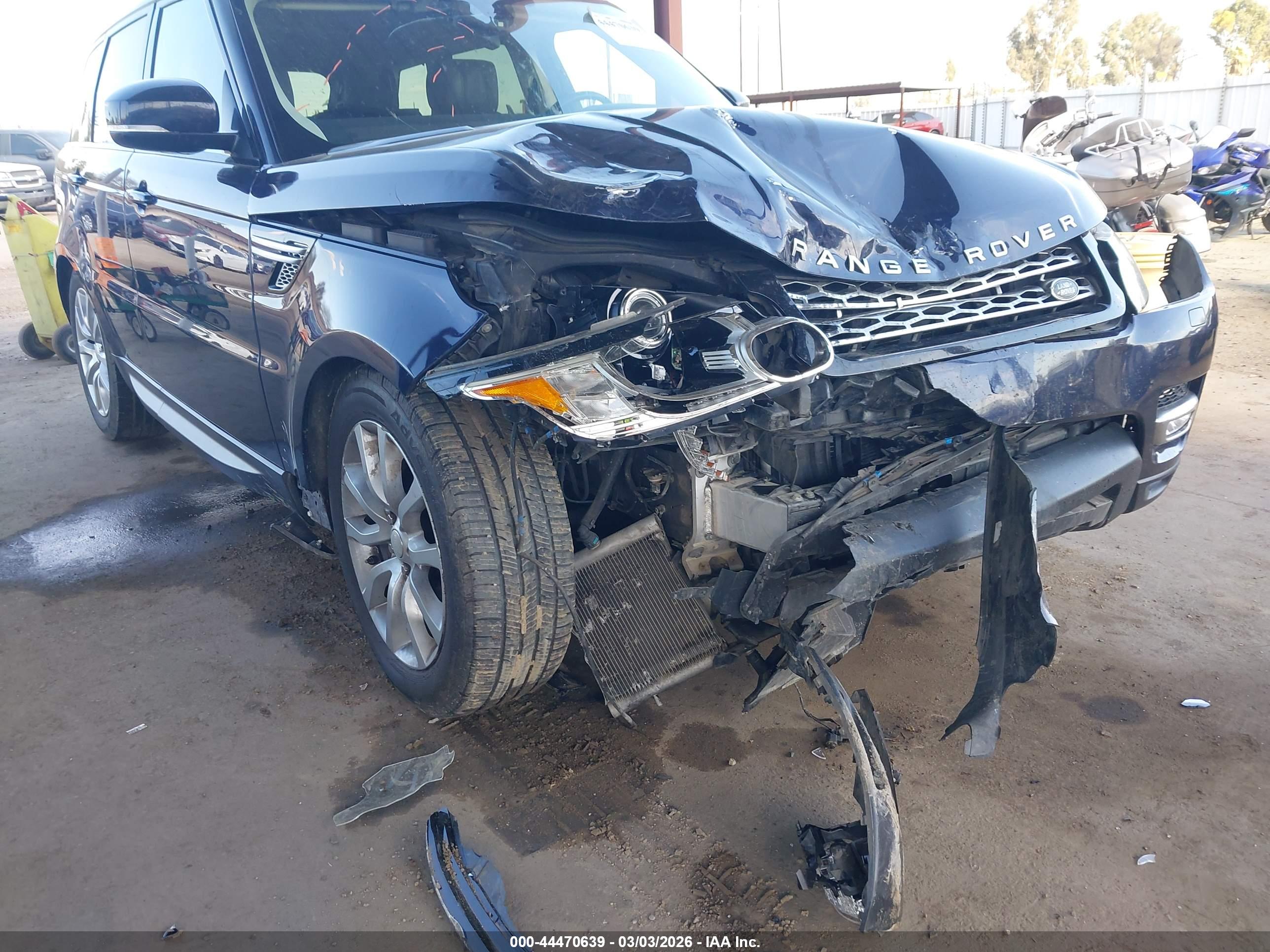 LAND ROVER image 6