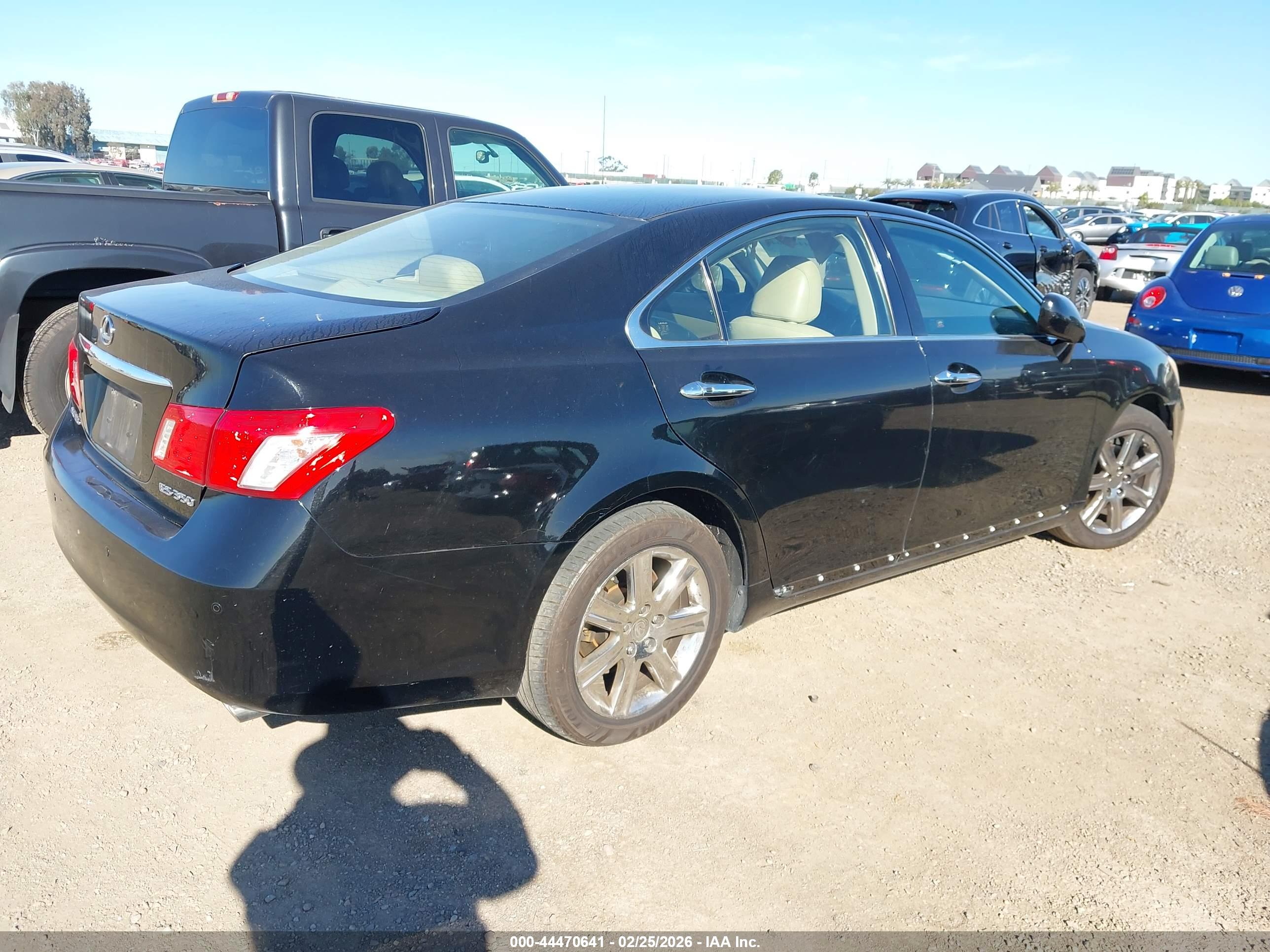LEXUS ES image 4