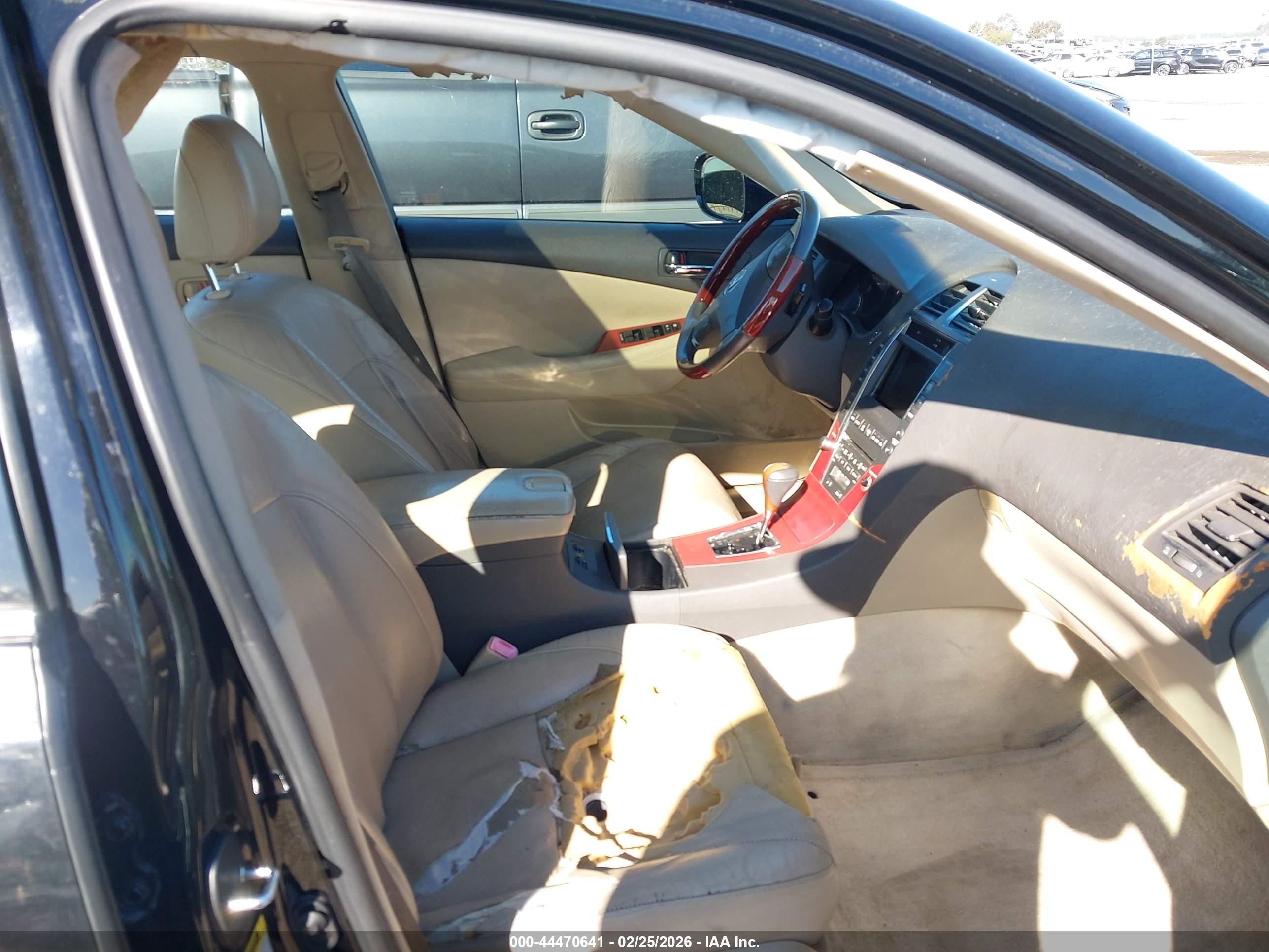 LEXUS ES image 5