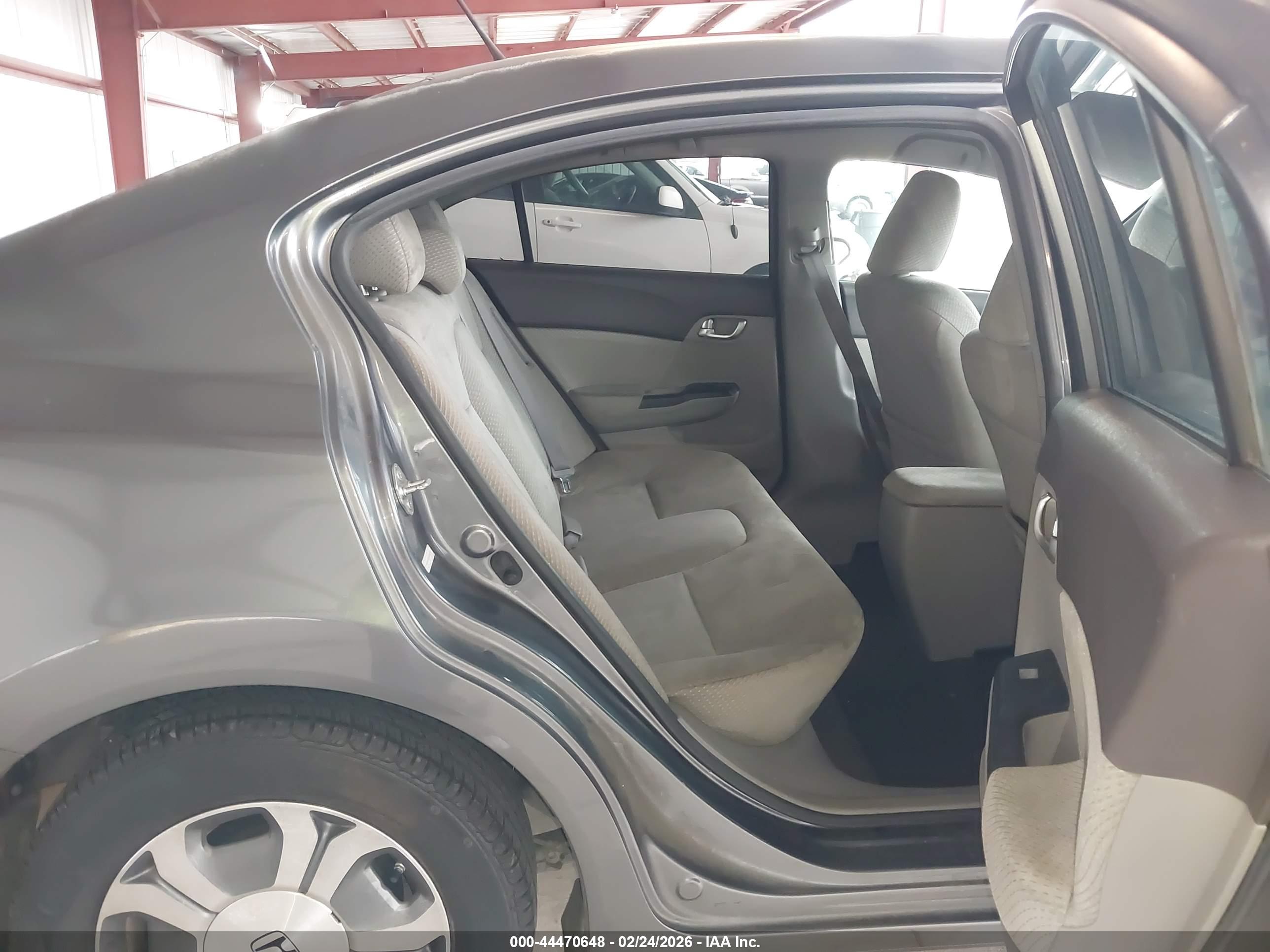 HONDA CIVIC image 8