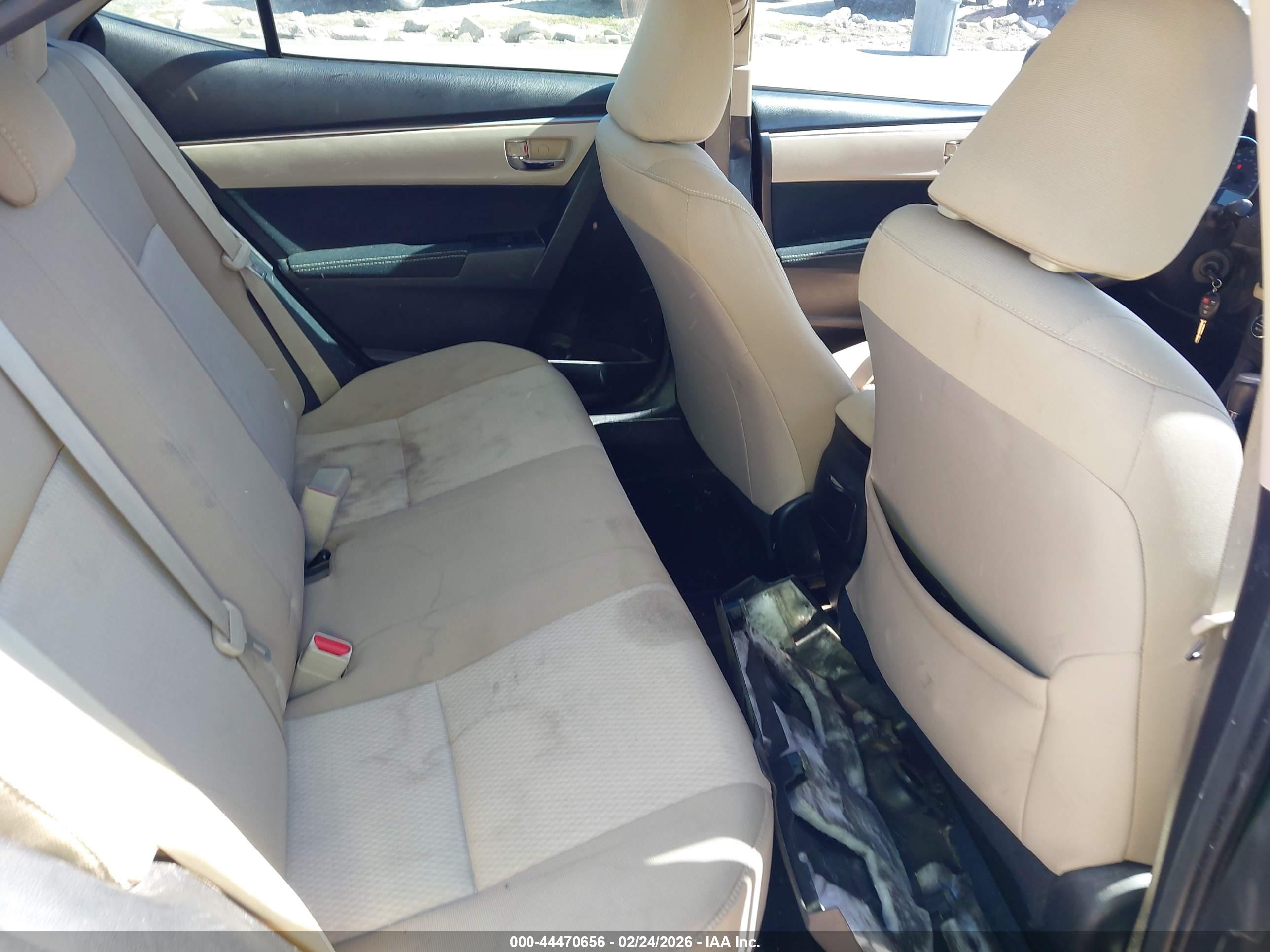TOYOTA COROLLA image 8