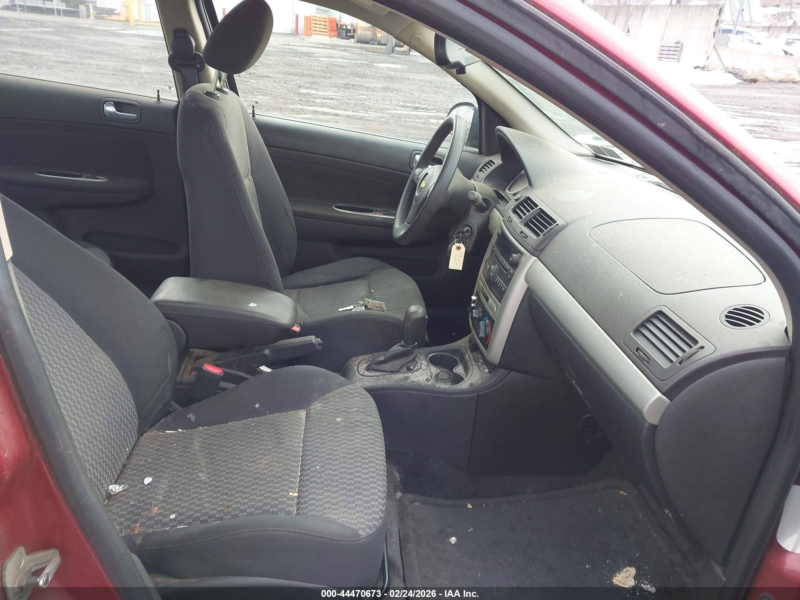 CHEVROLET COBALT image 5