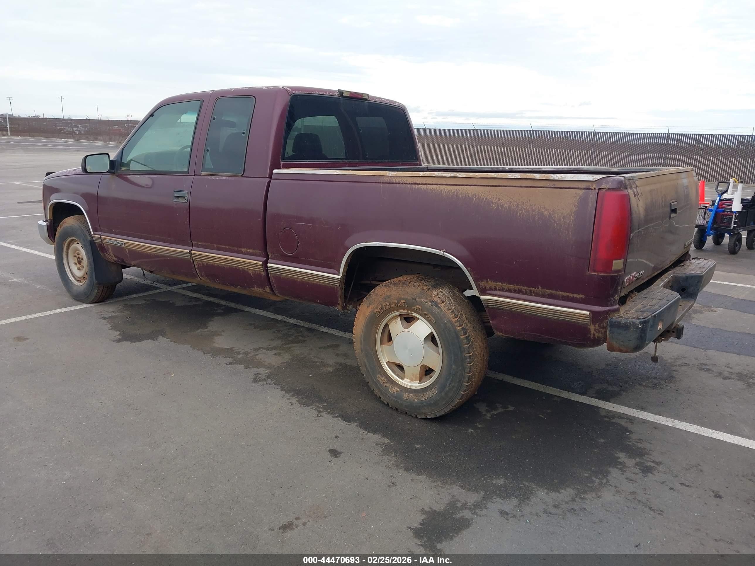 GMC SIERRA image 3