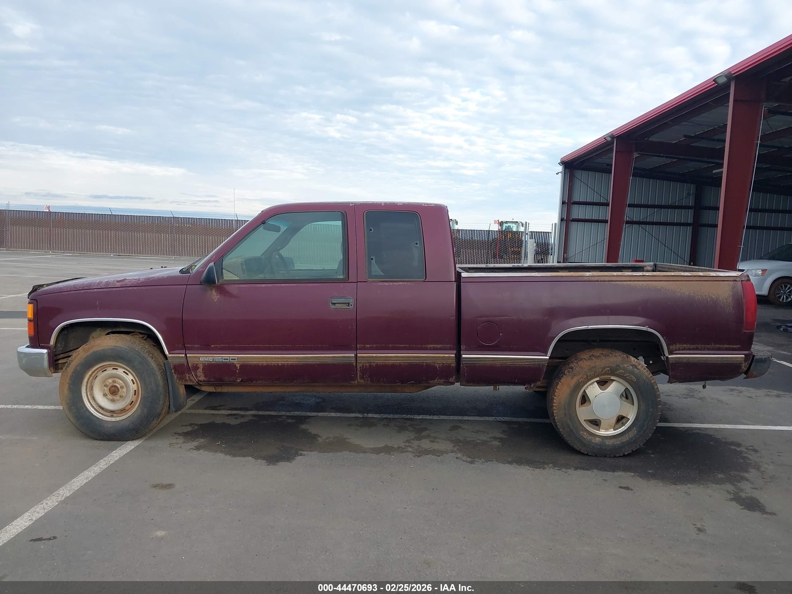 GMC SIERRA image 6