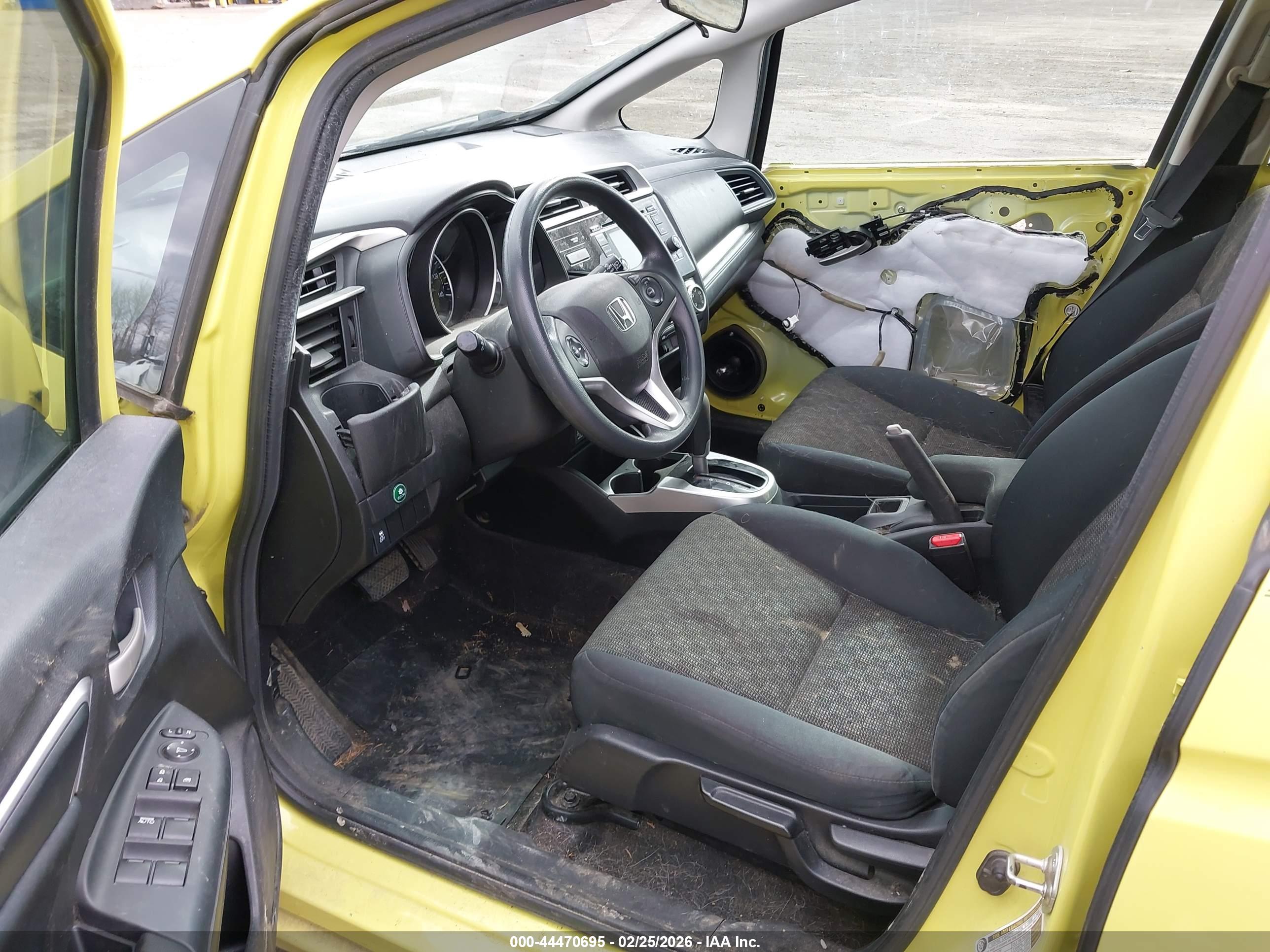 HONDA FIT image 5