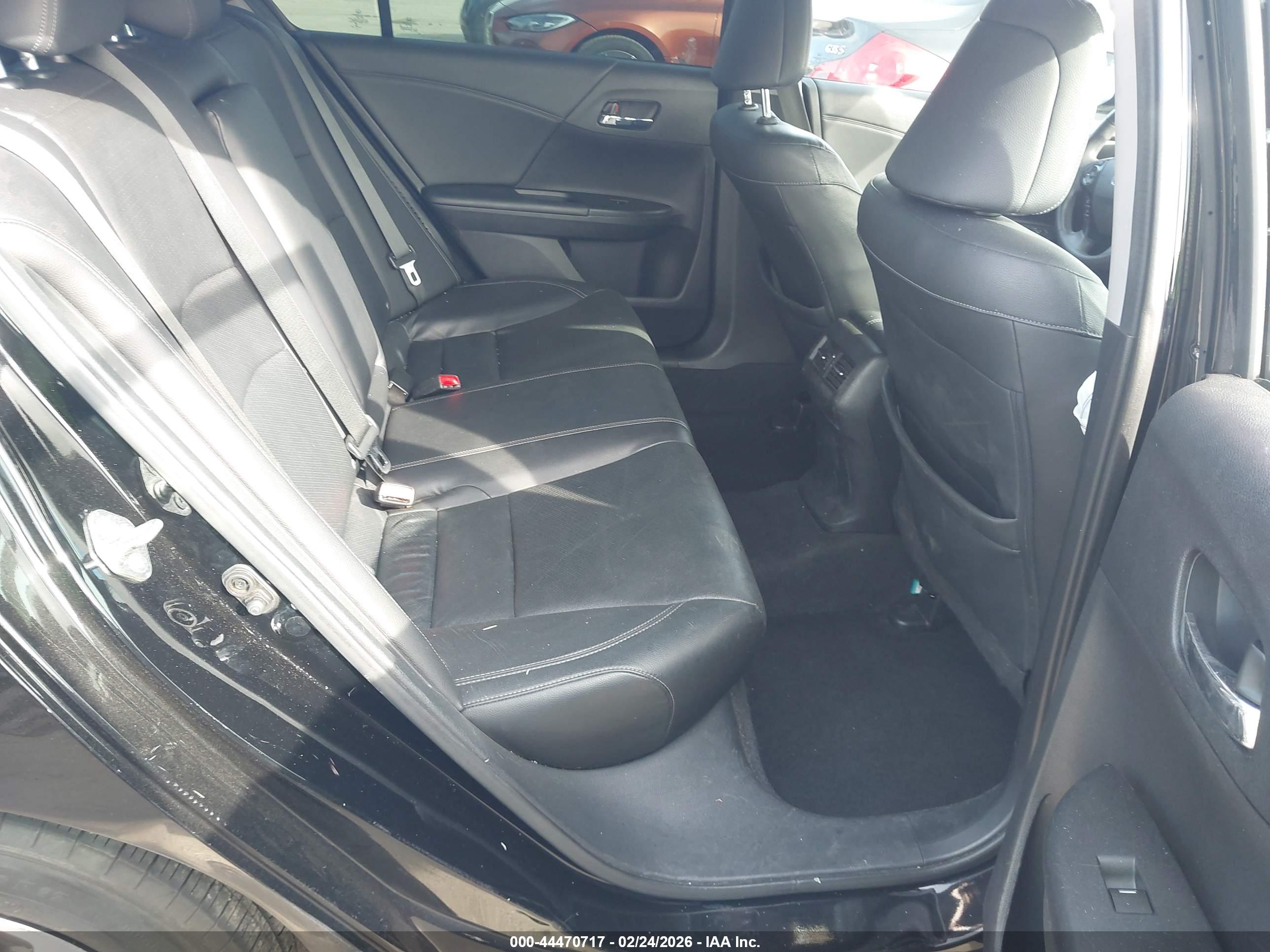 HONDA ACCORD image 8