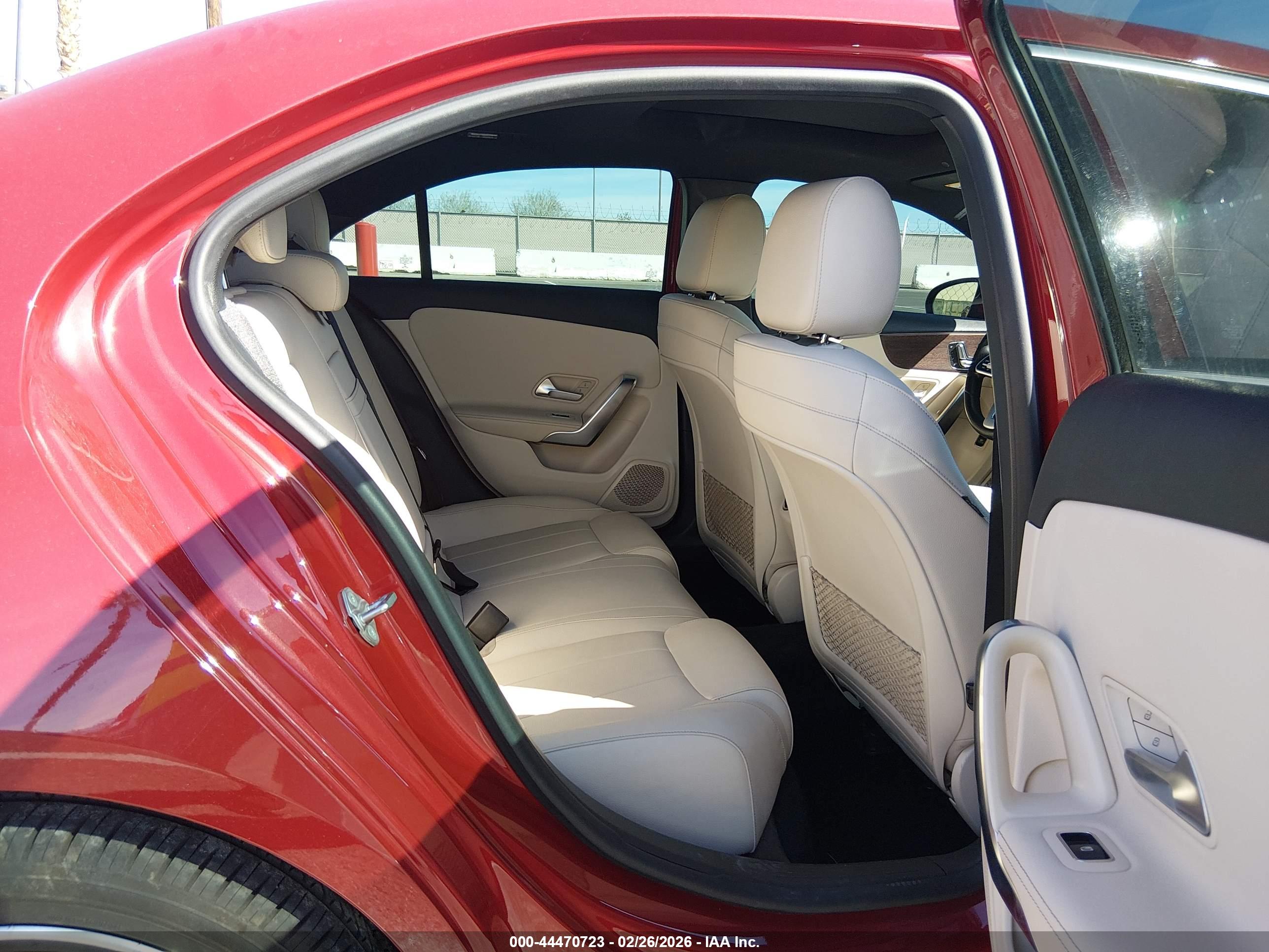 MERCEDES-BENZ A image 8