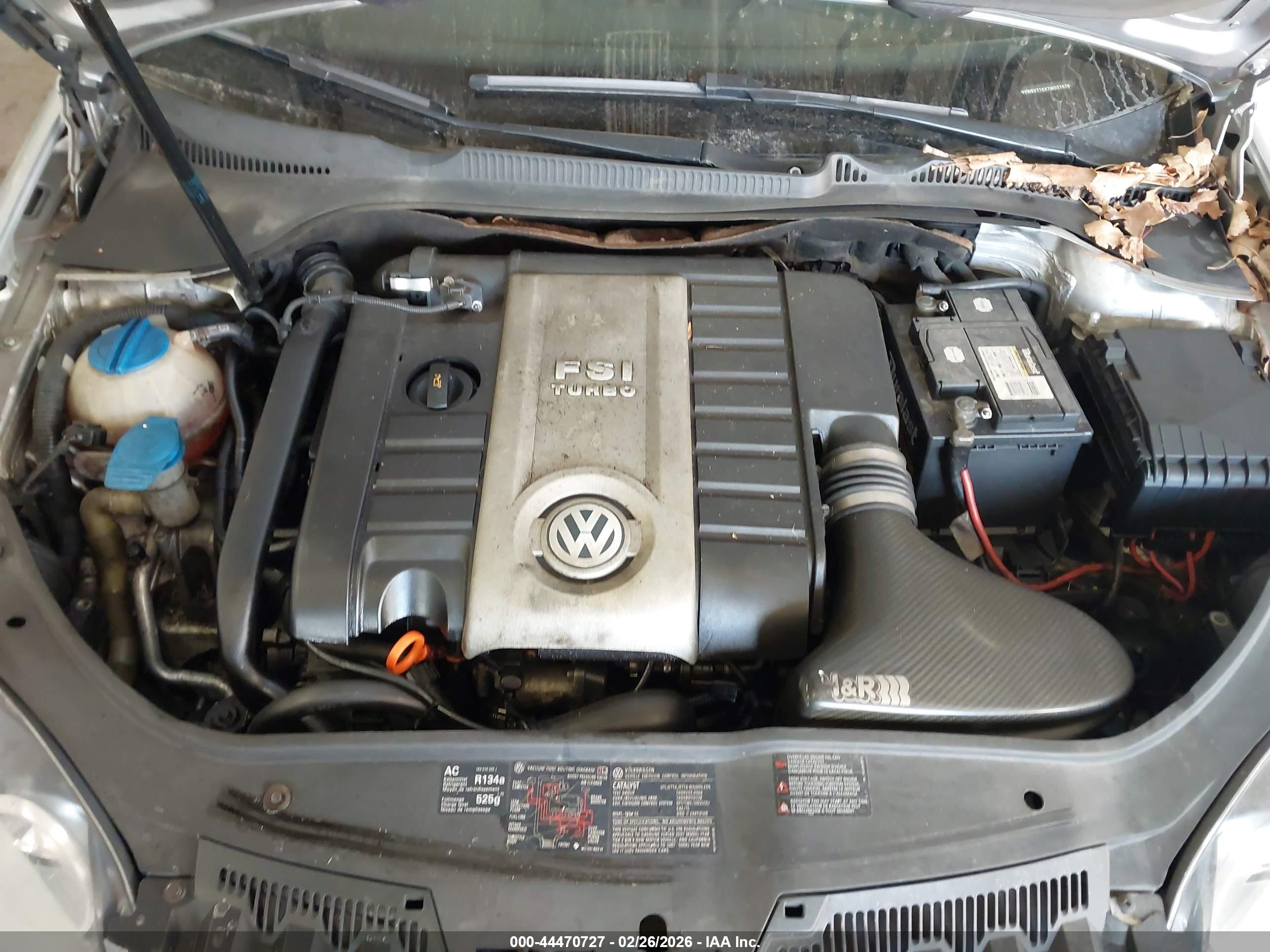 VOLKSWAGEN GTI image 10