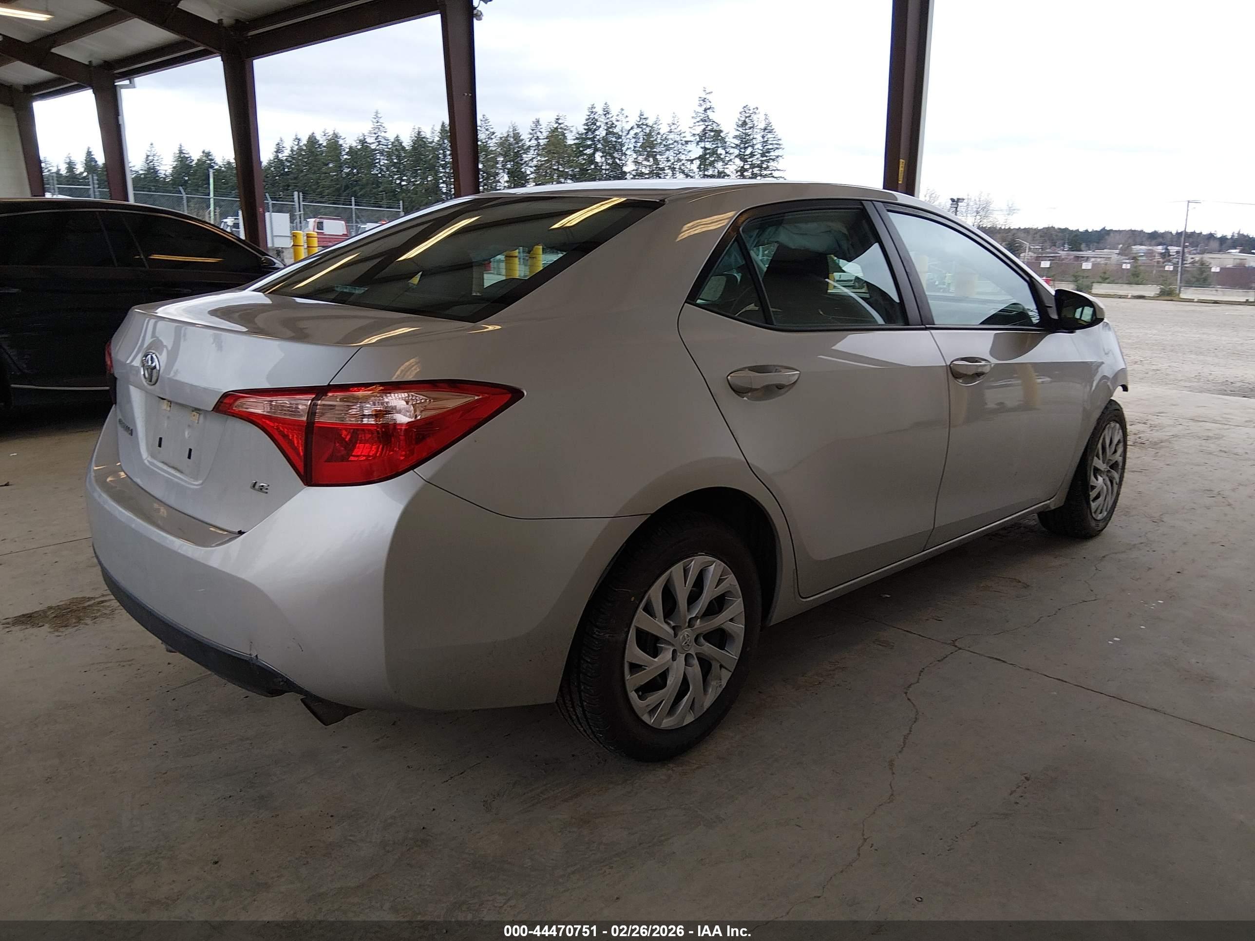 TOYOTA COROLLA image 4