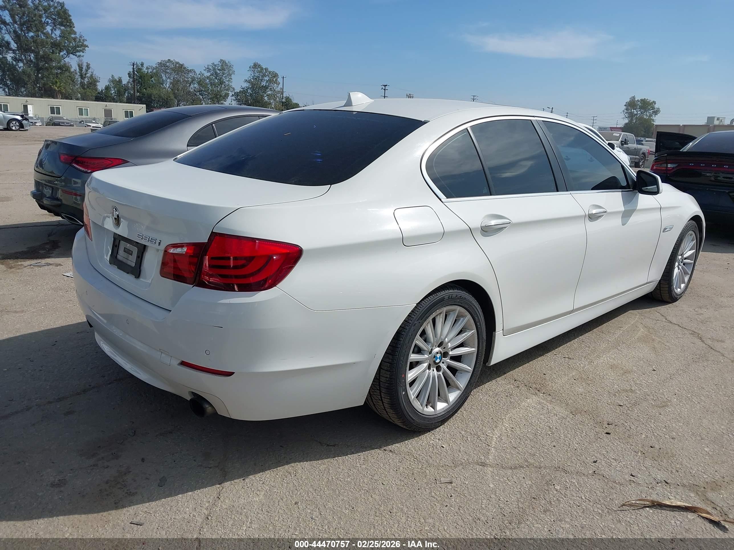 BMW 535I image 4