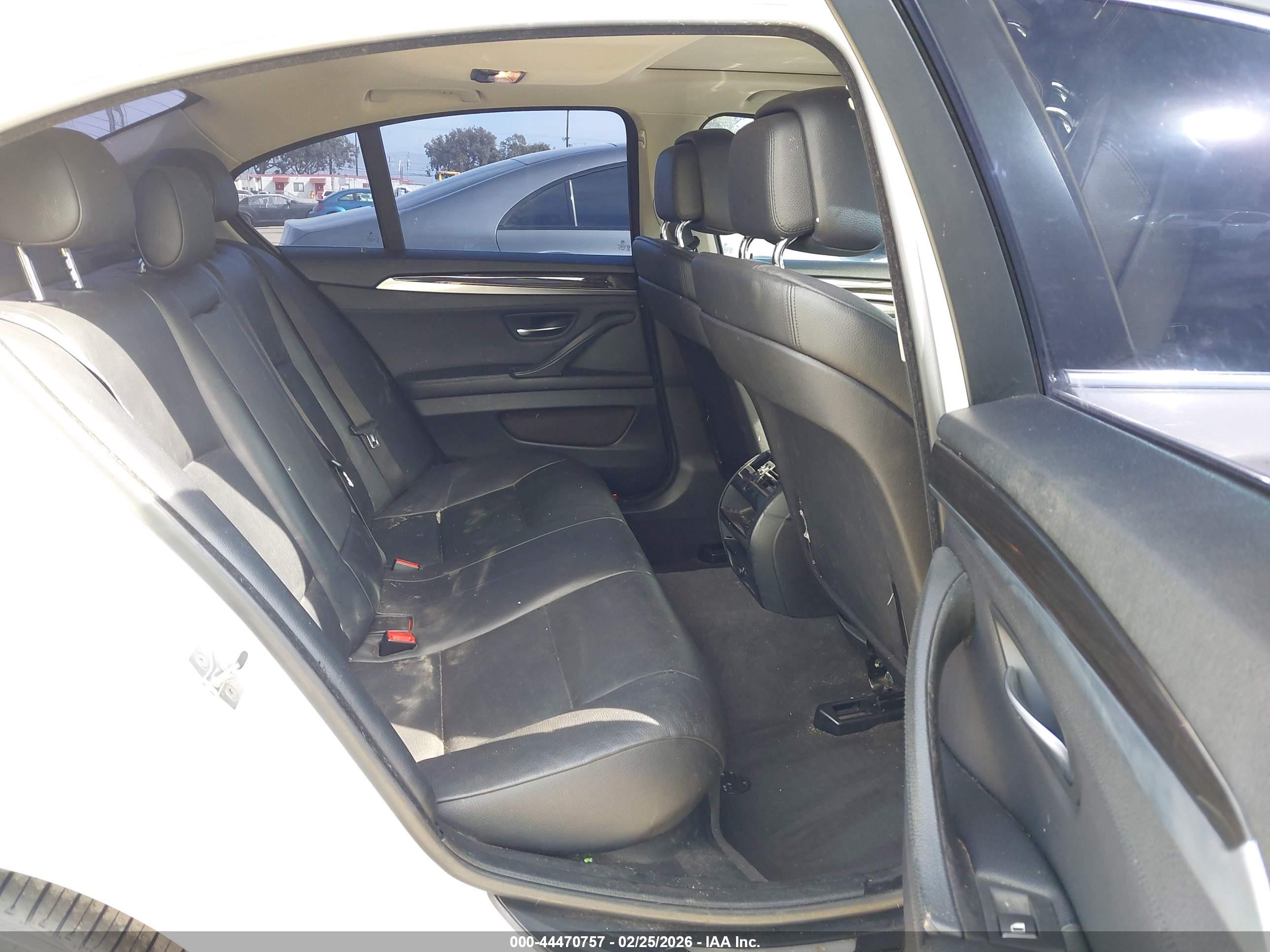 BMW 535I image 8