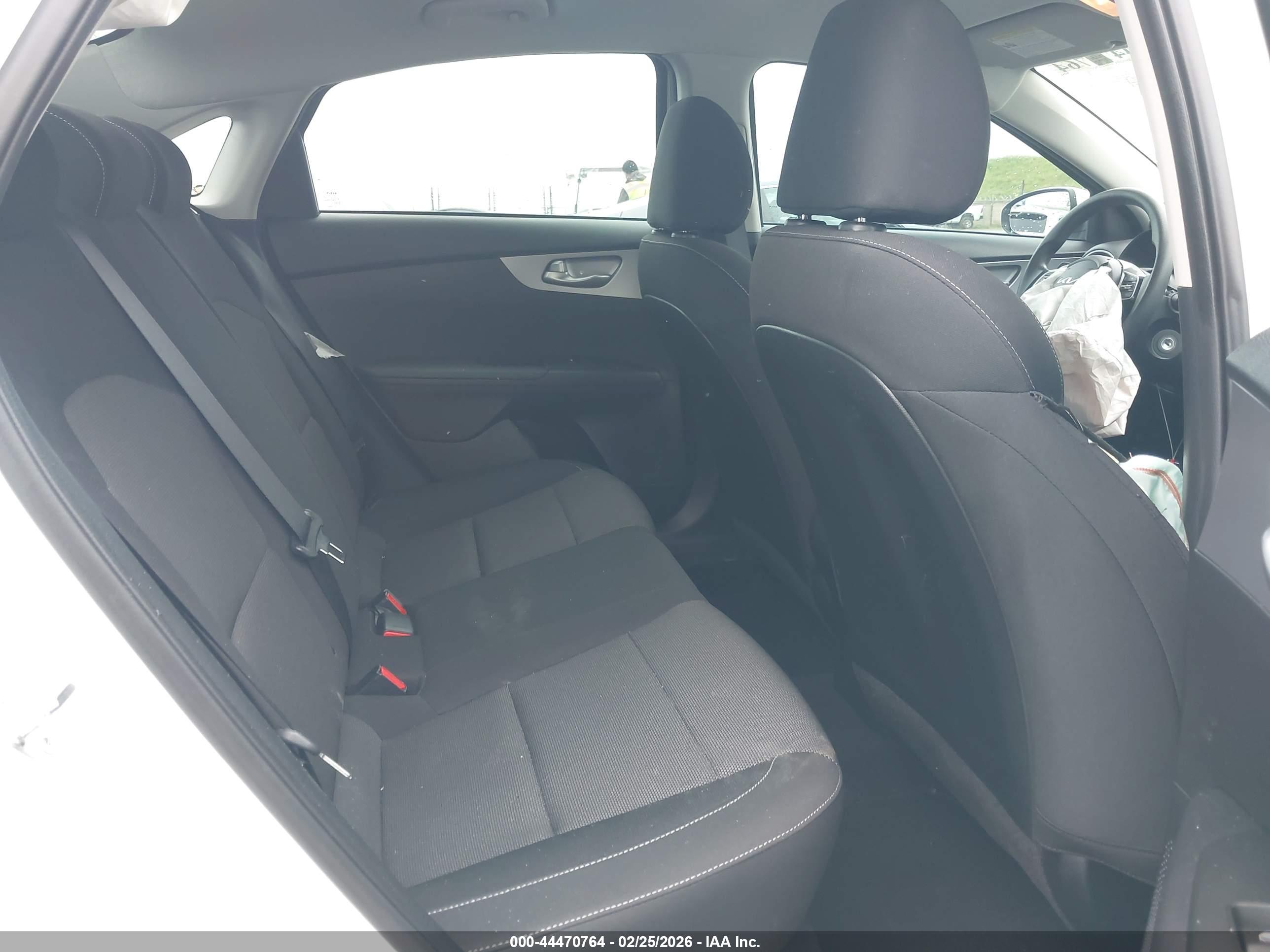KIA FORTE image 8