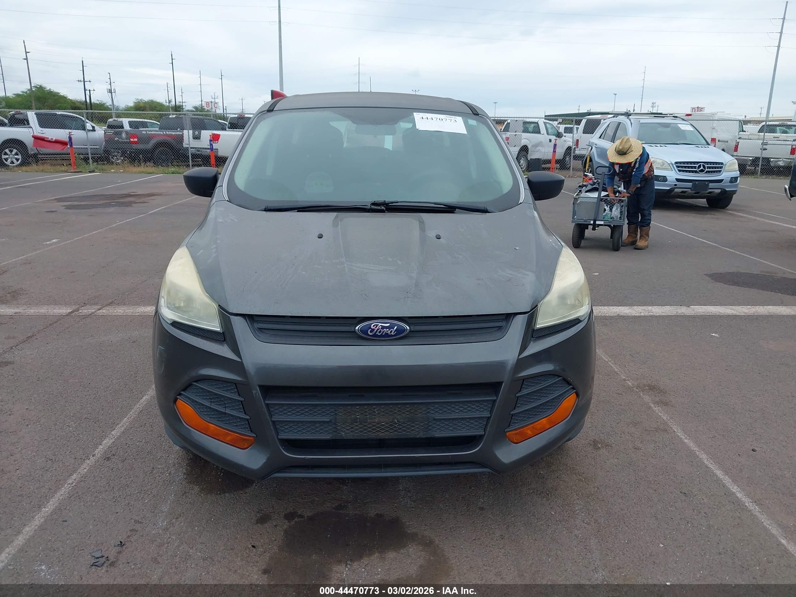 FORD ESCAPE image 6