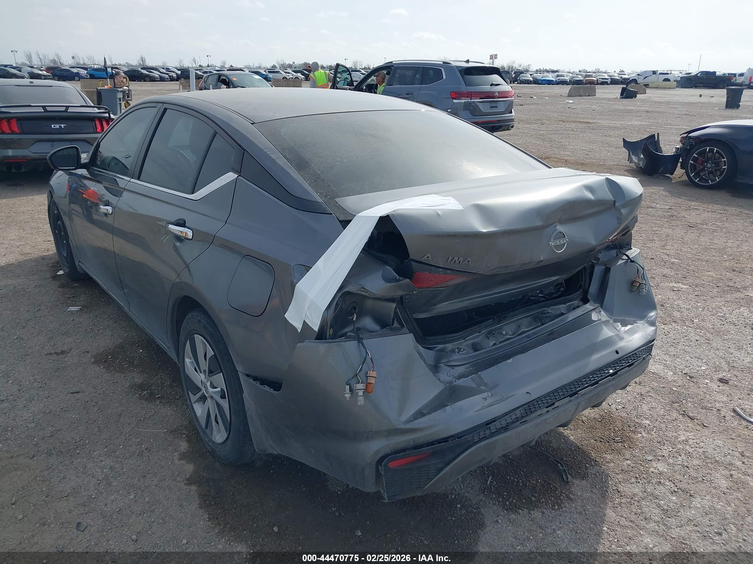 NISSAN ALTIMA image 3