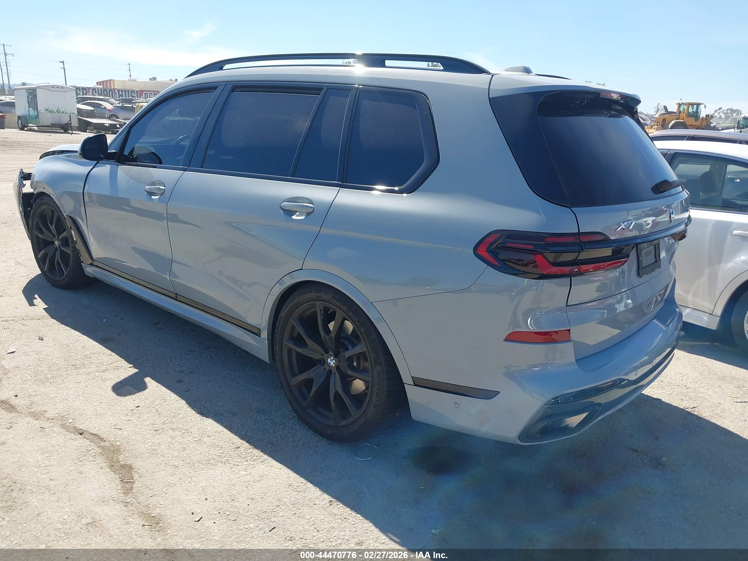 BMW X7 image 3