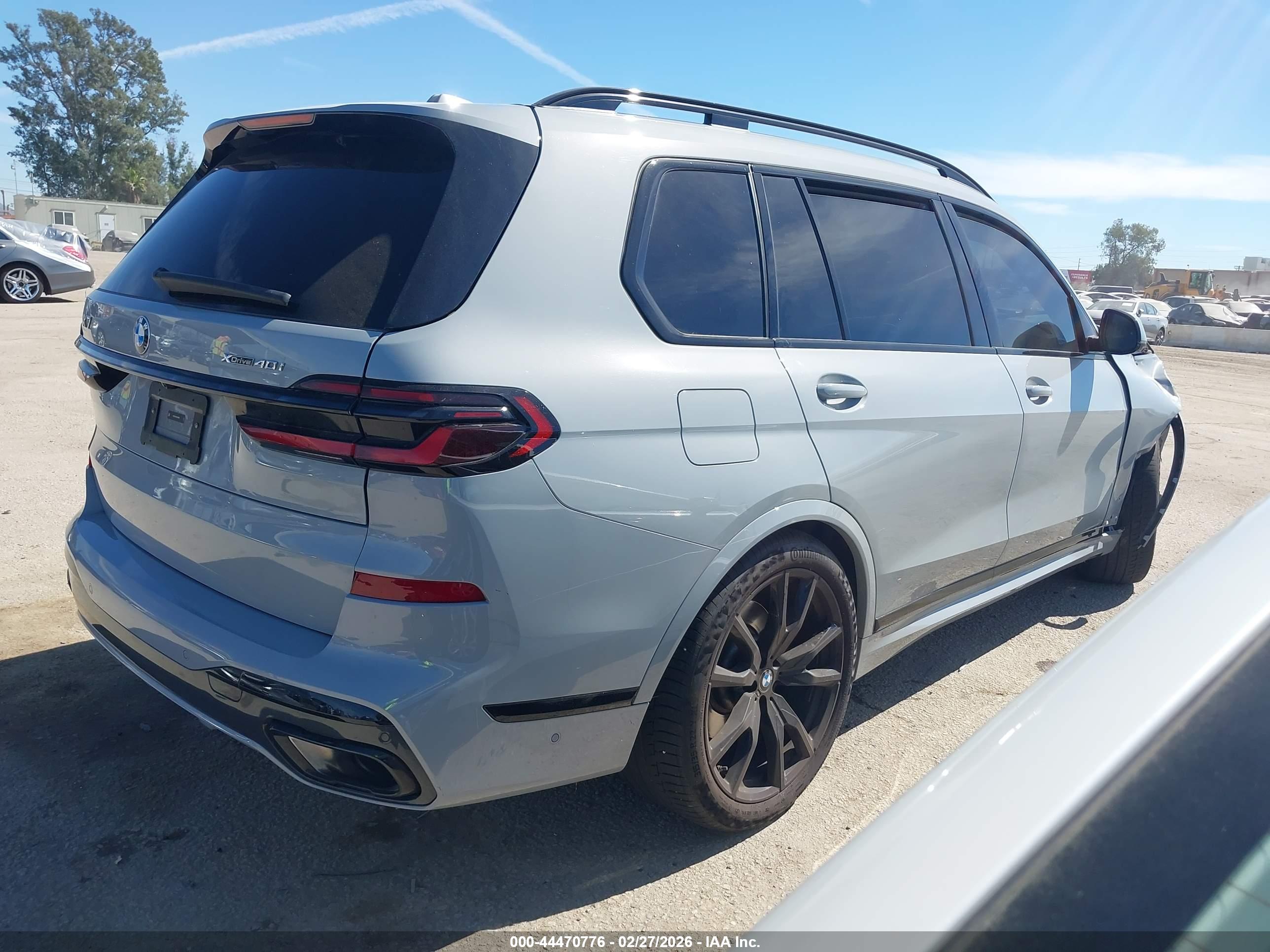 BMW X7 image 4