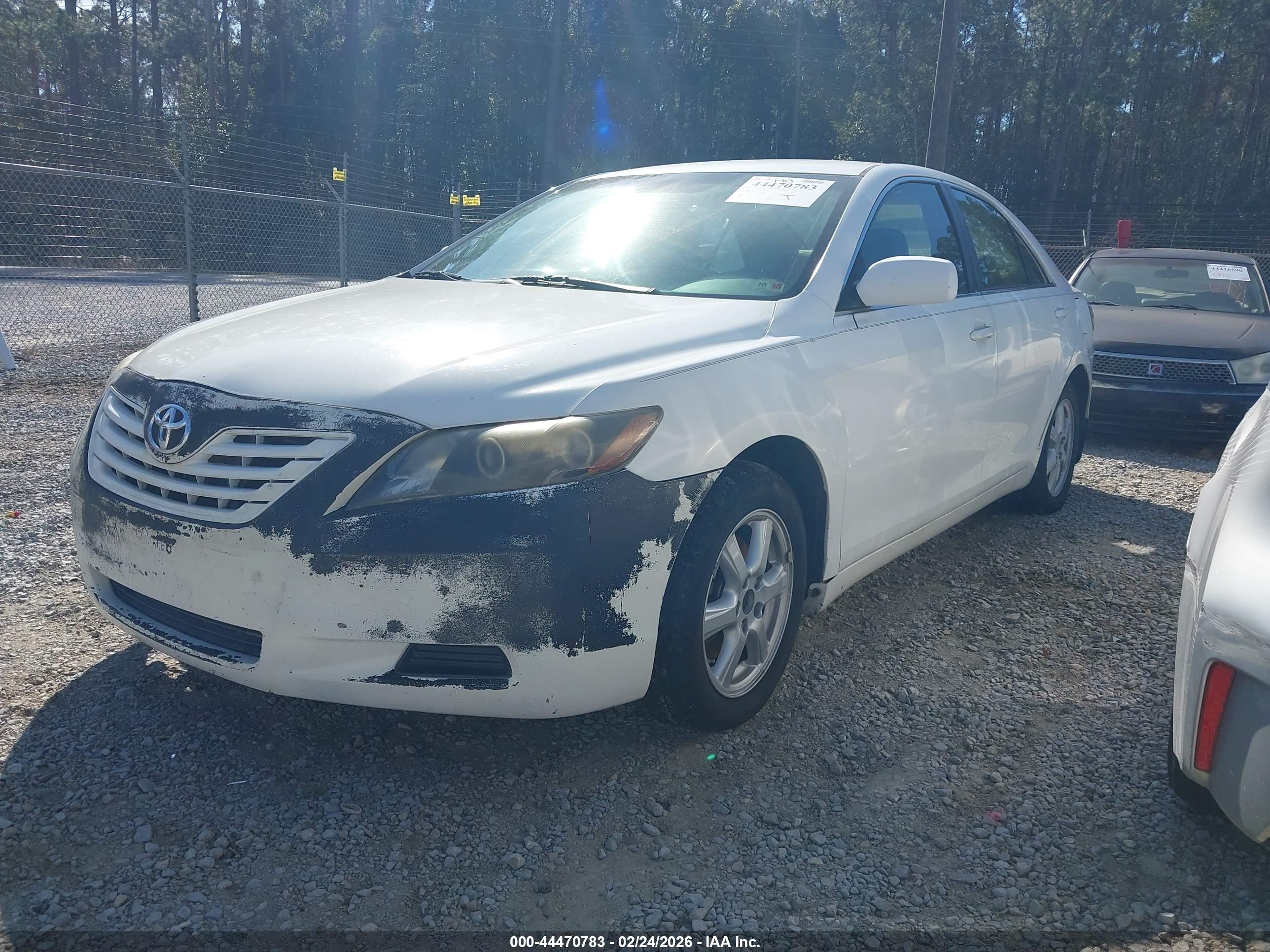 TOYOTA CAMRY image 2