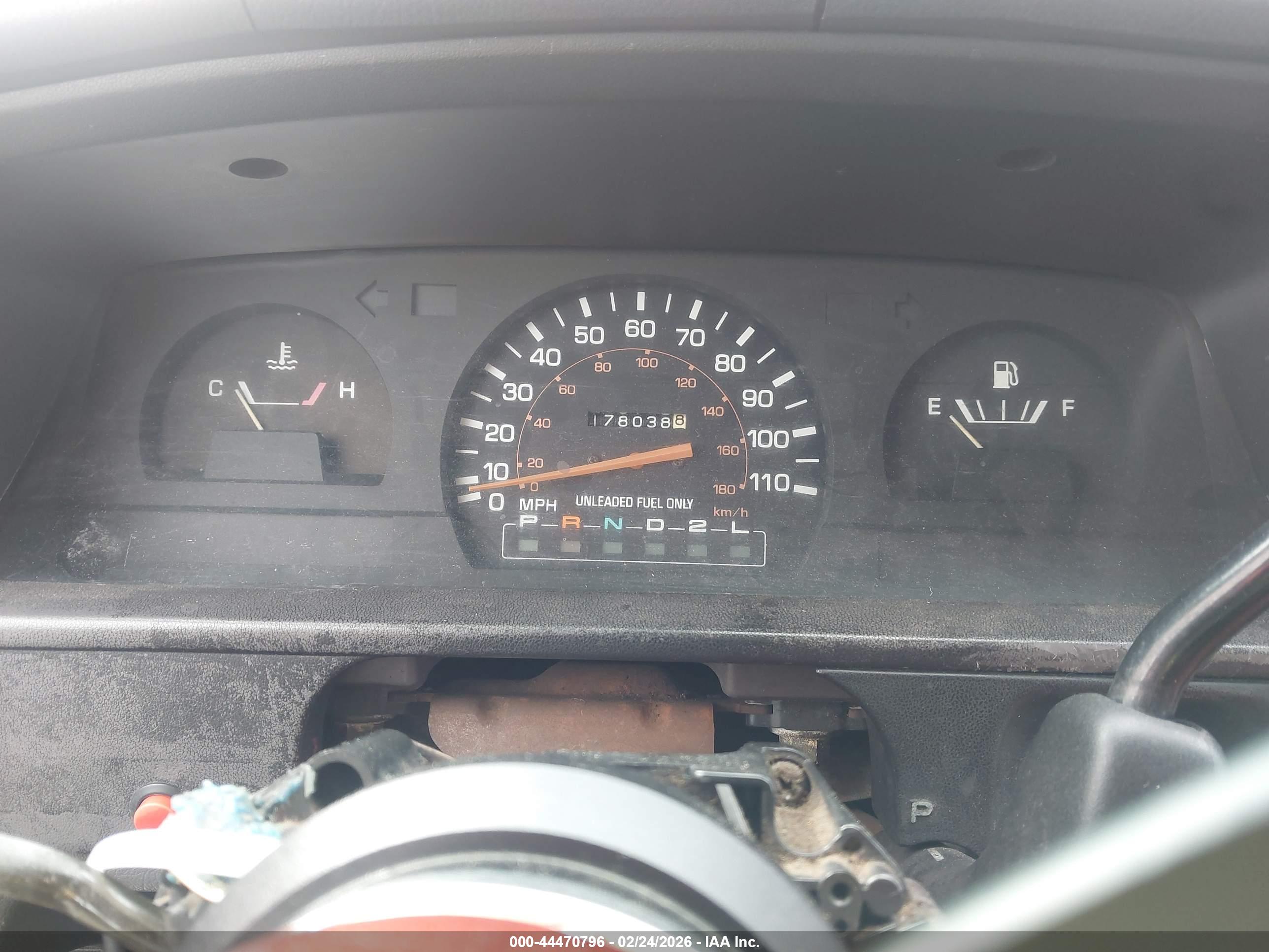 TOYOTA PICKUP image 7