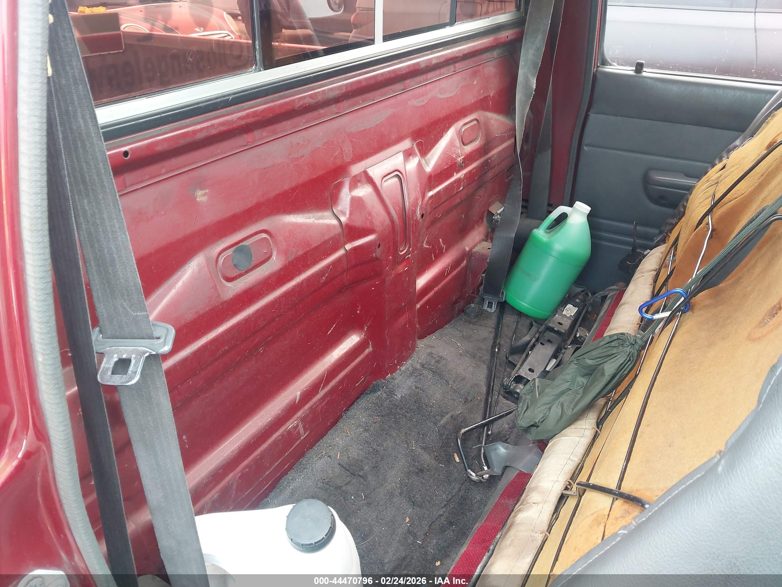 TOYOTA PICKUP image 8