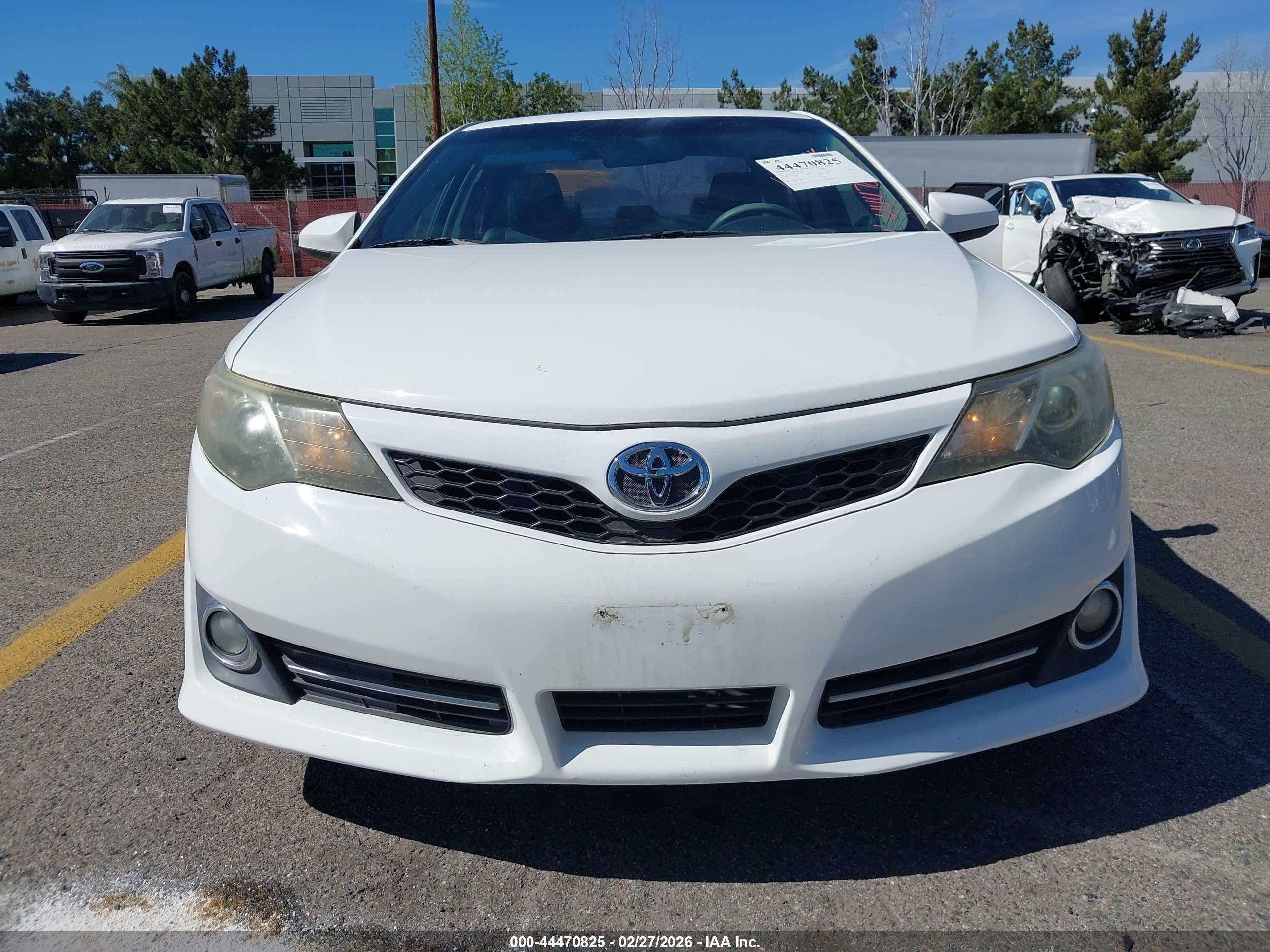 TOYOTA CAMRY image 6