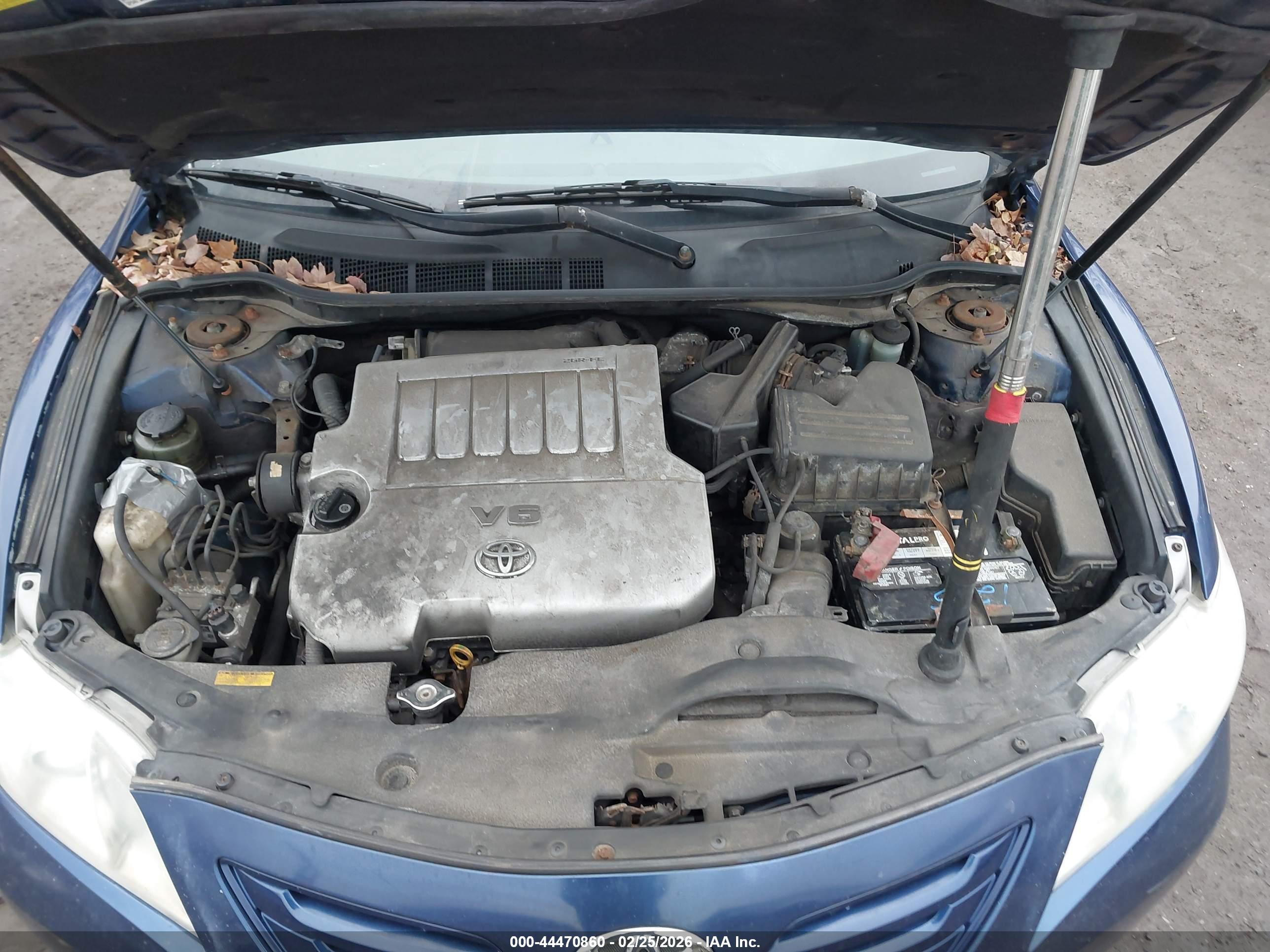 TOYOTA CAMRY image 10