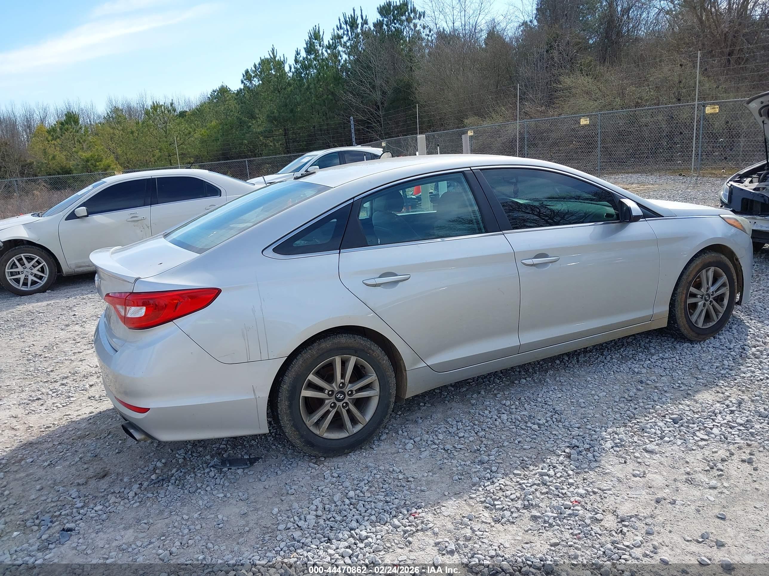 HYUNDAI SONATA image 4