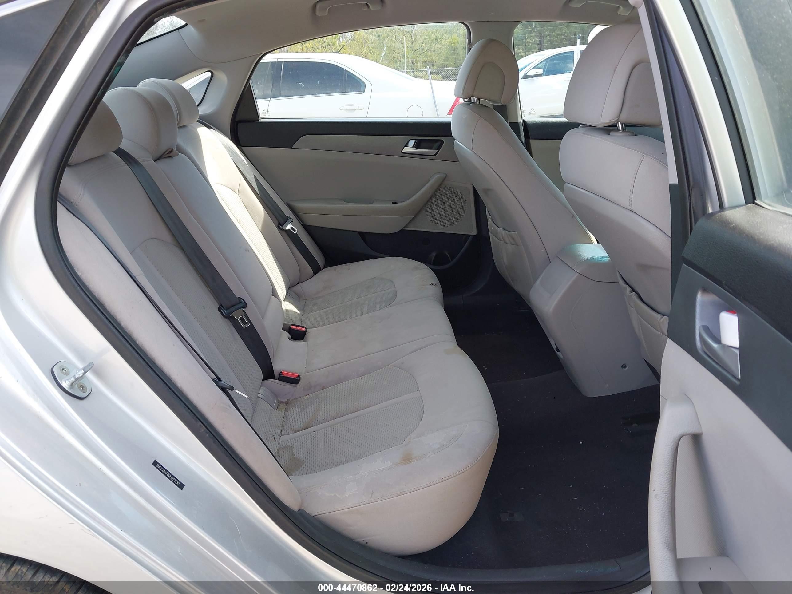HYUNDAI SONATA image 8