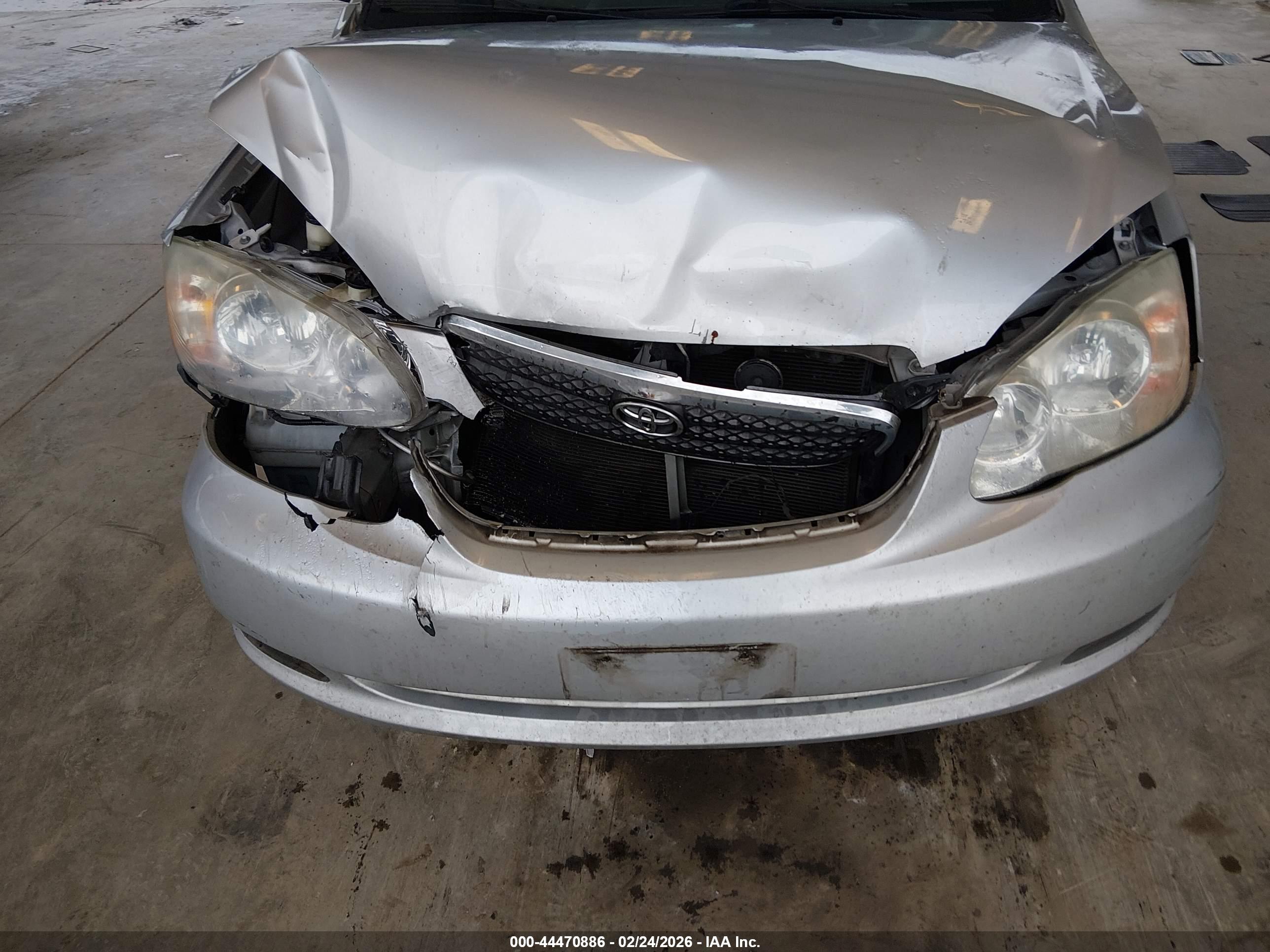 TOYOTA COROLLA image 6