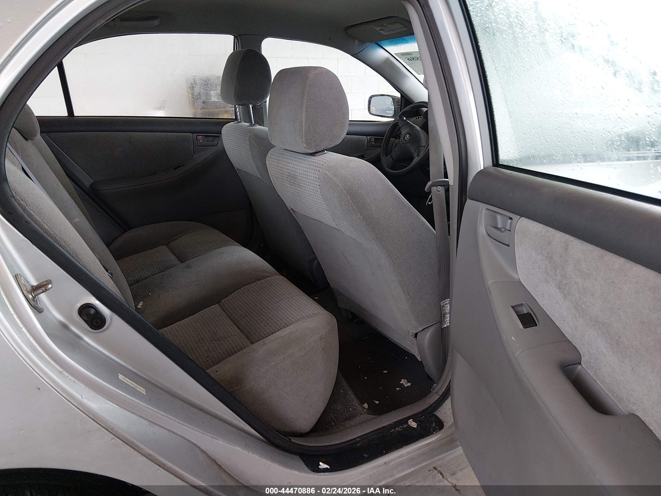 TOYOTA COROLLA image 8