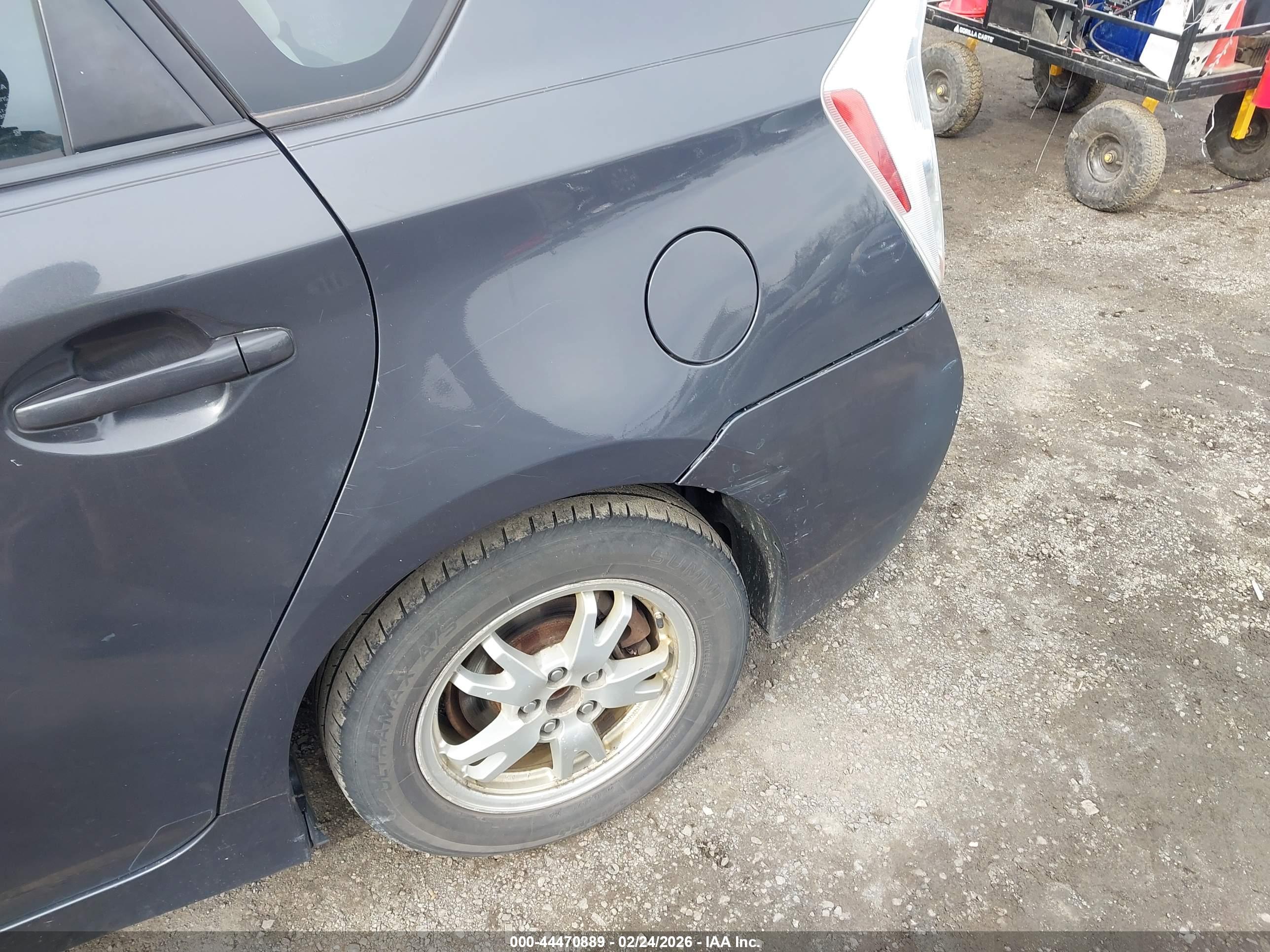 TOYOTA PRIUS image 6