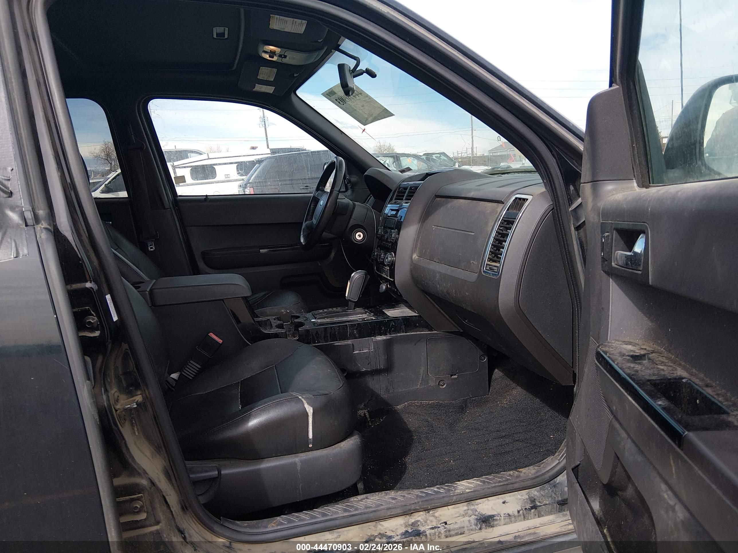 FORD ESCAPE image 5