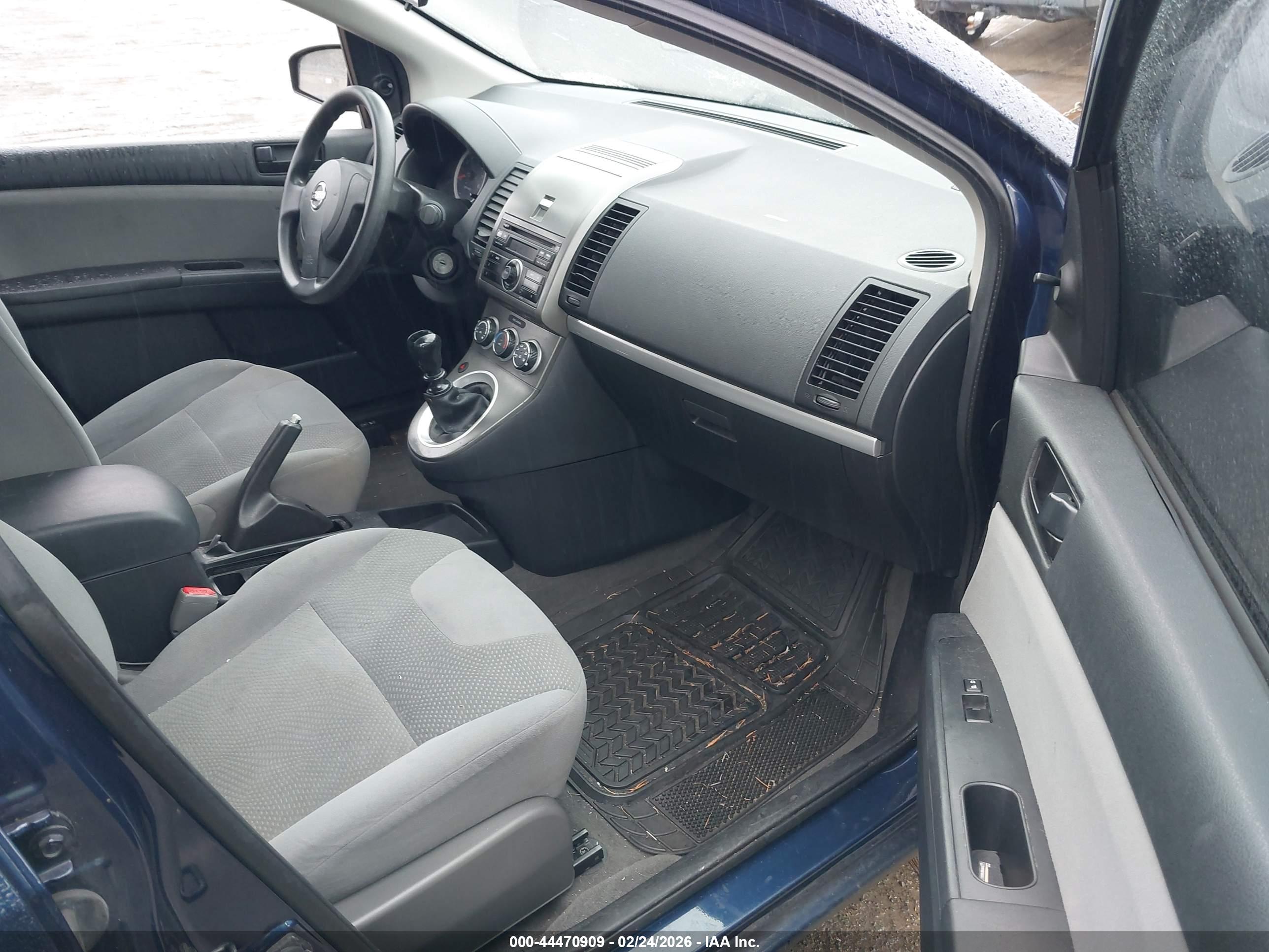 NISSAN SENTRA image 5