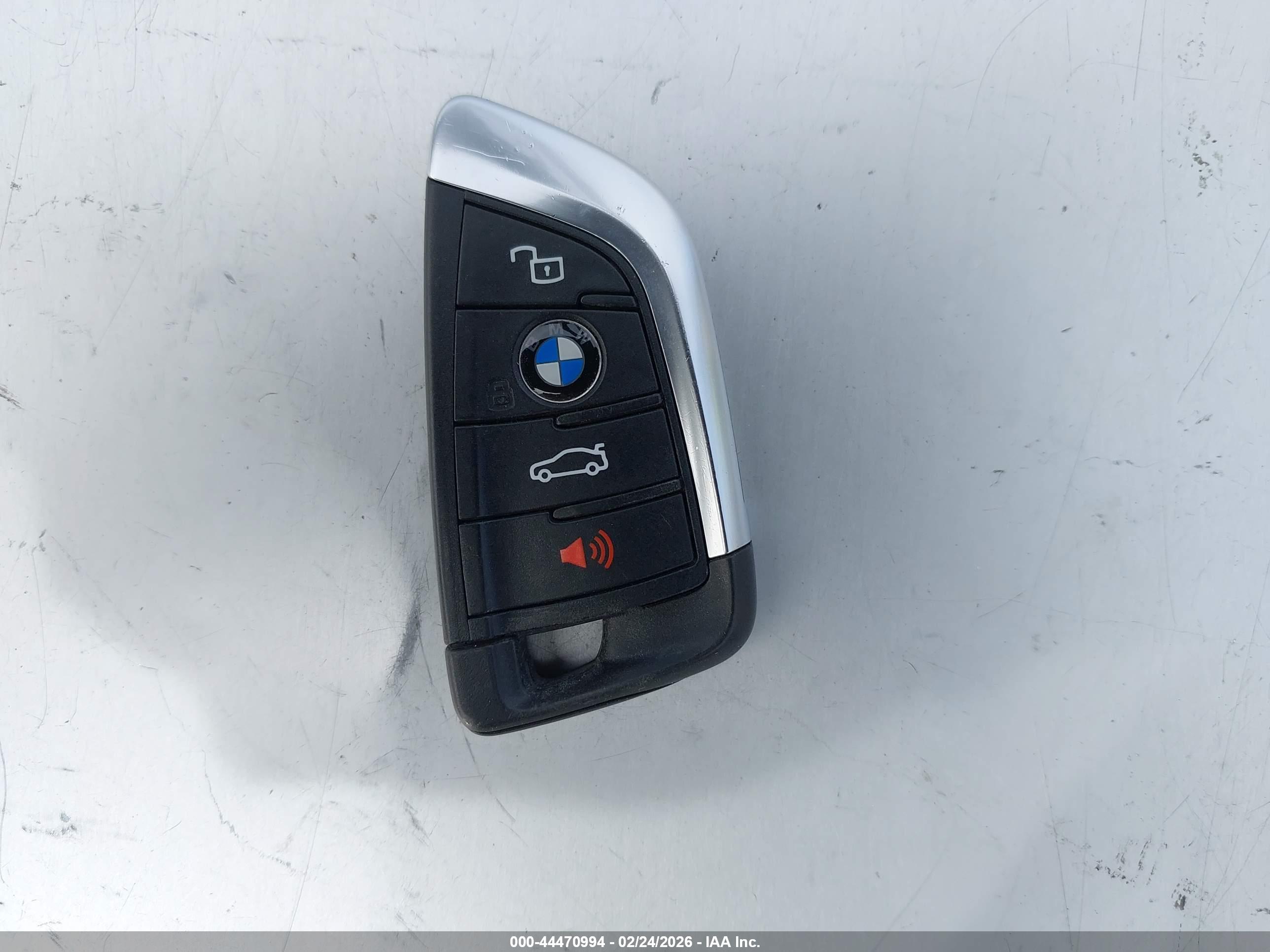 BMW I4 image 11