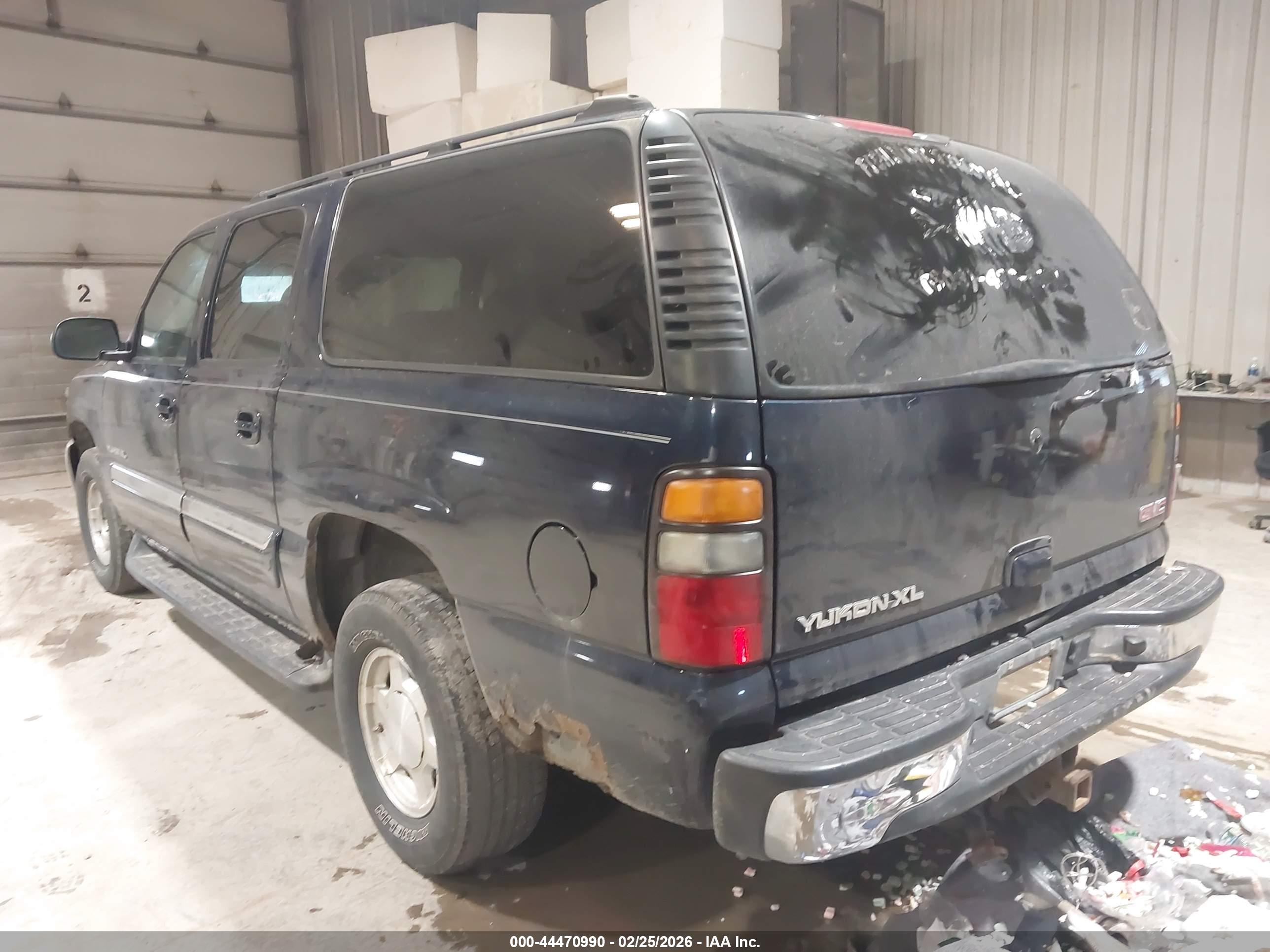 GMC YUKON image 3