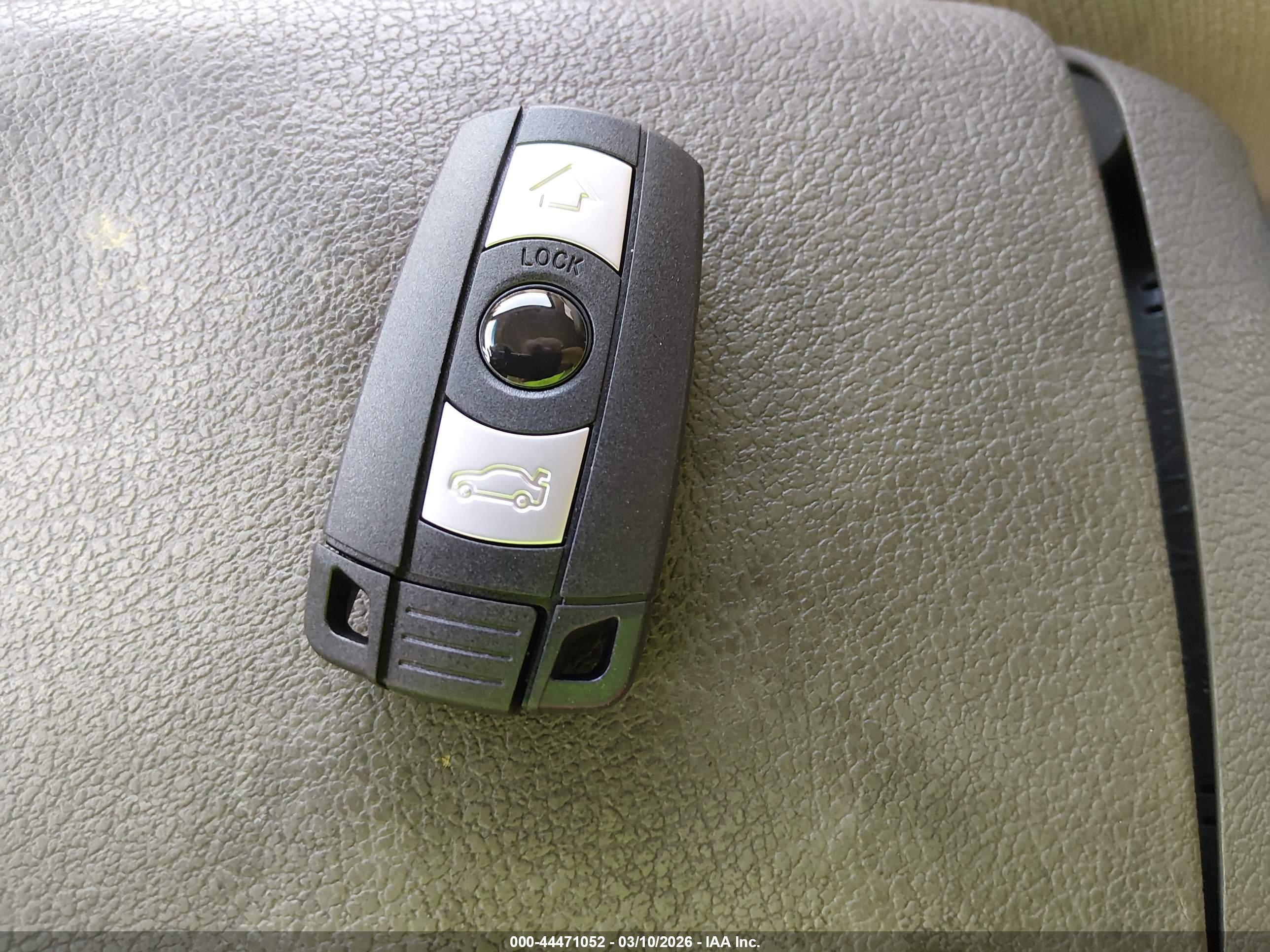 BMW 335I image 11