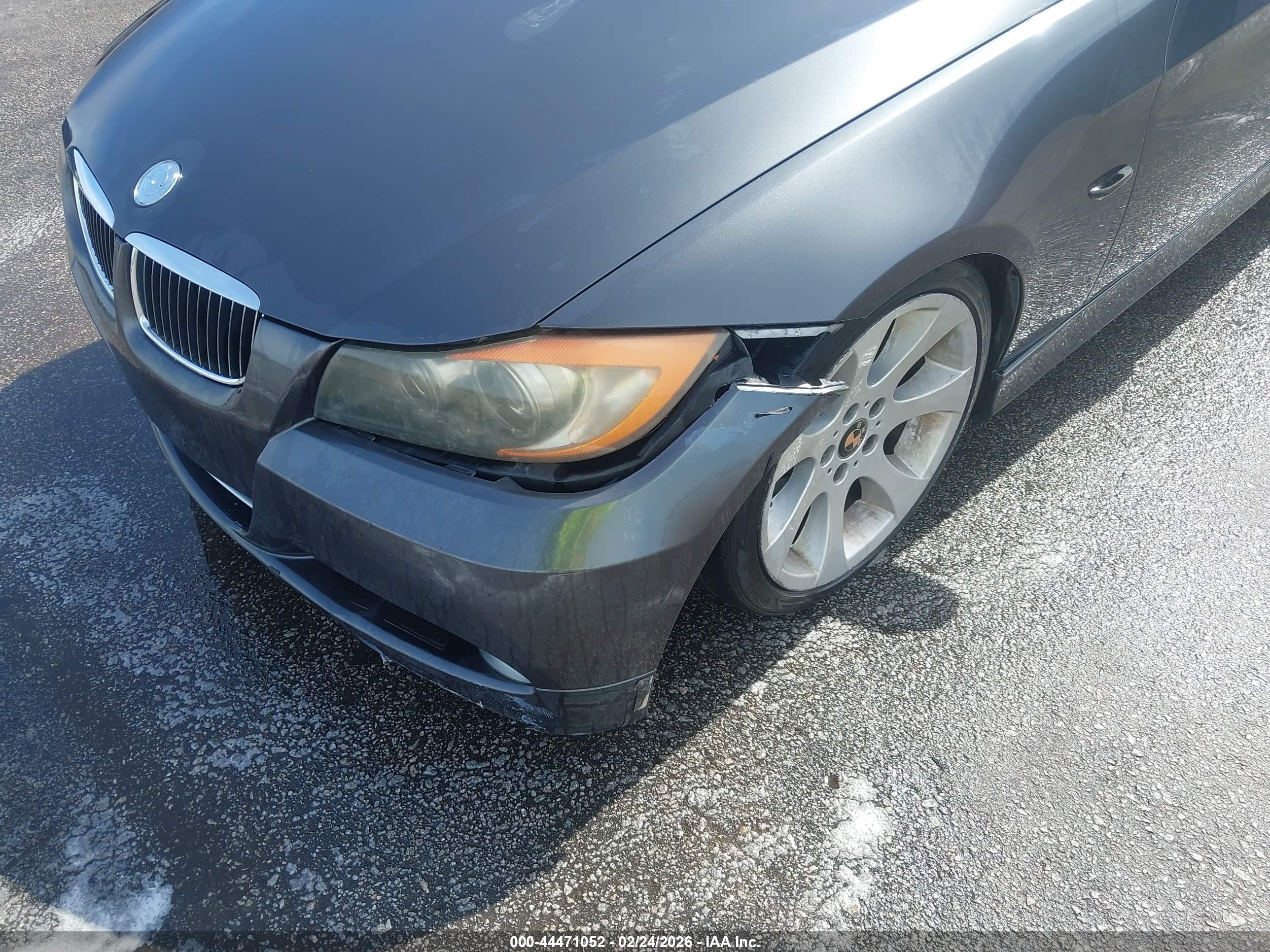 BMW 335I image 6