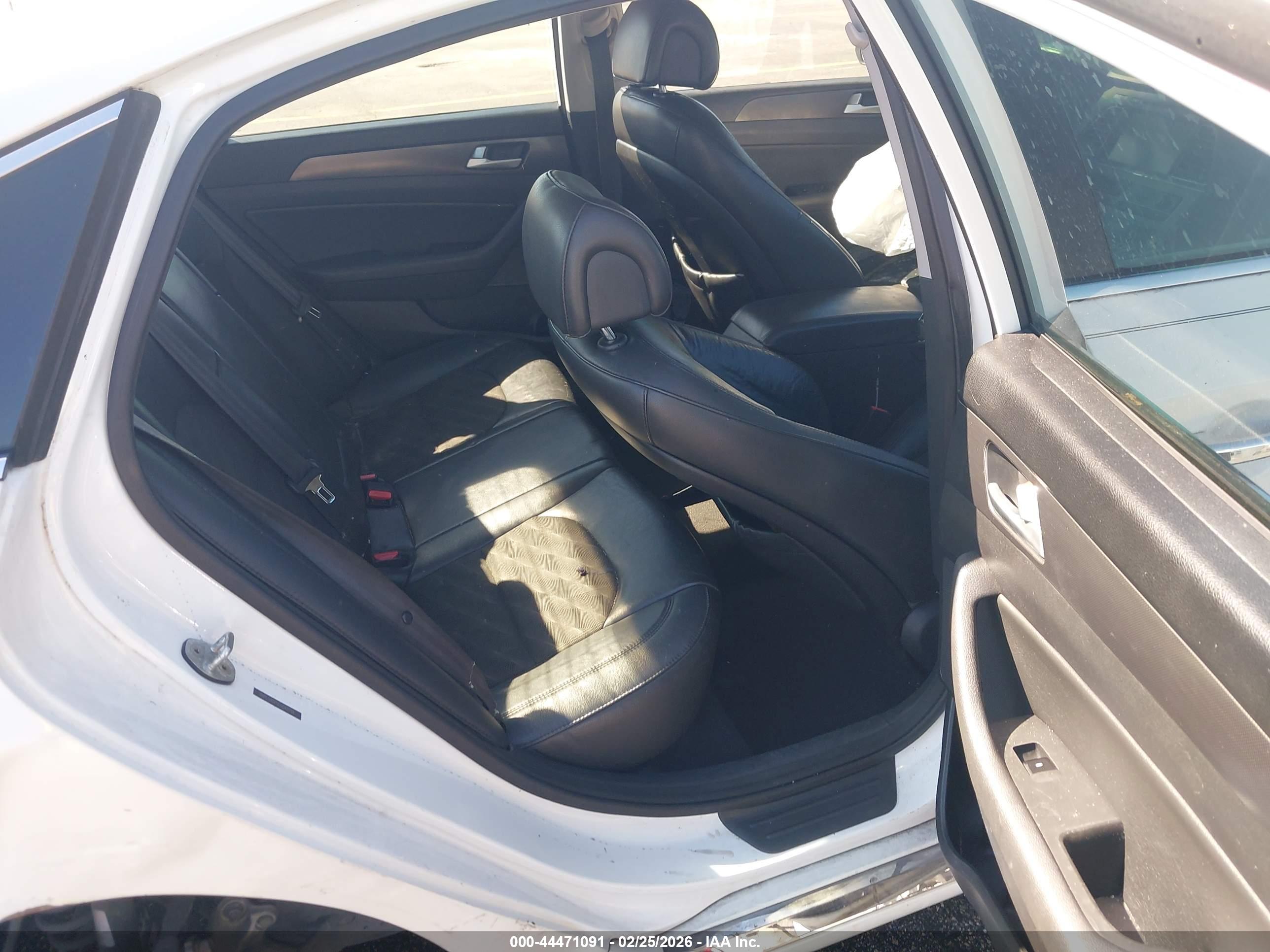 HYUNDAI SONATA image 8
