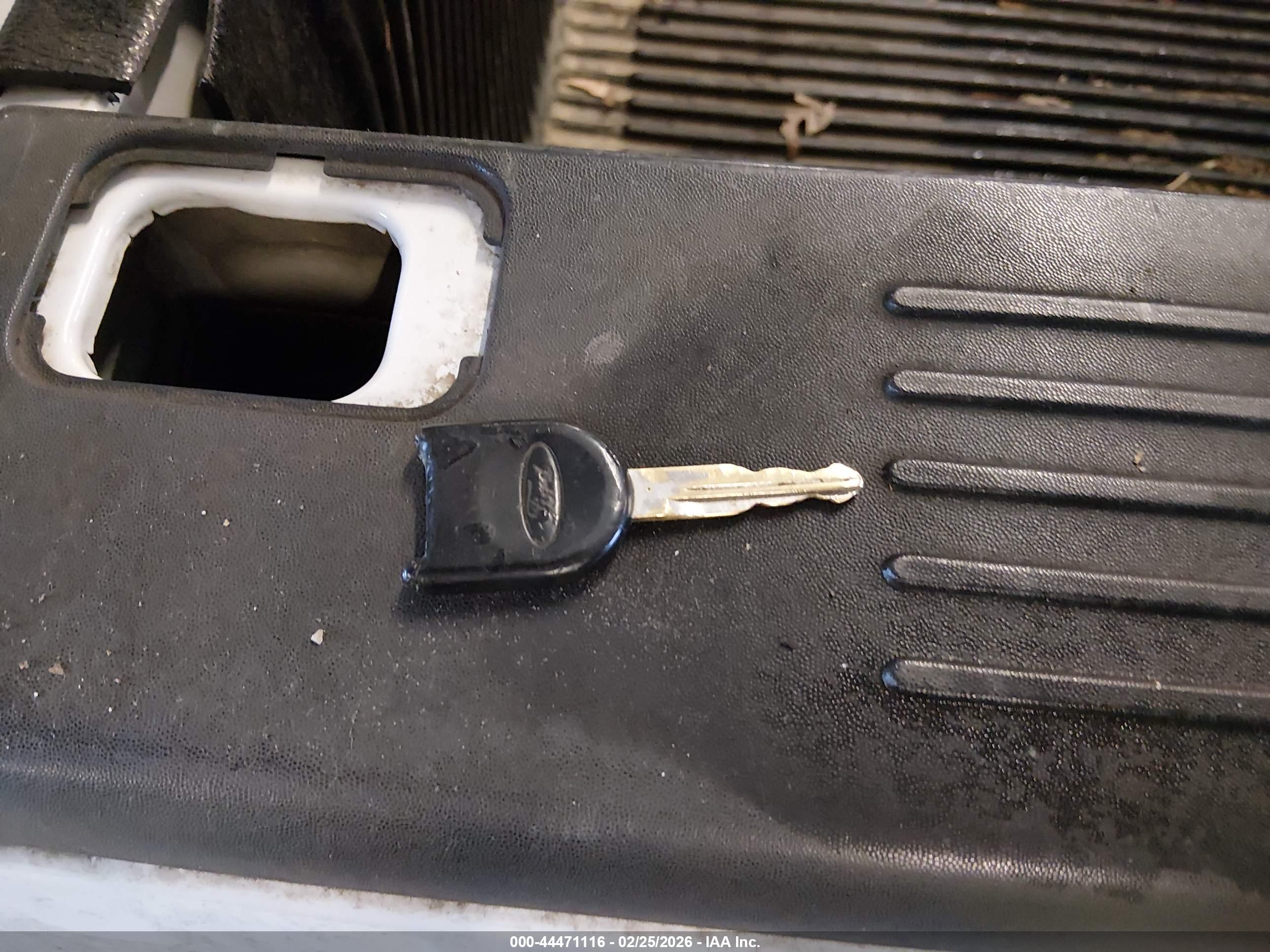 FORD F-150 image 11