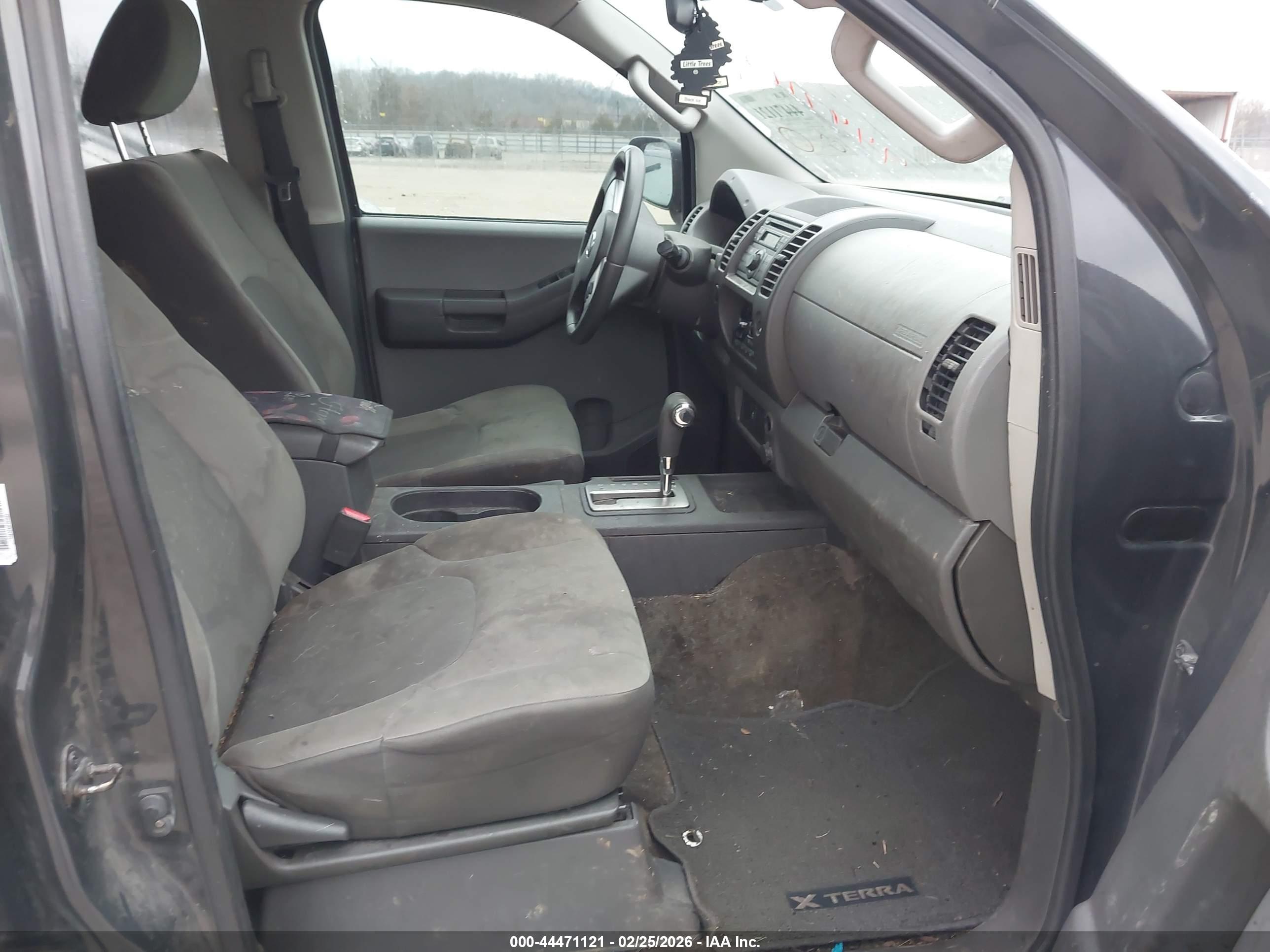 NISSAN XTERRA image 5
