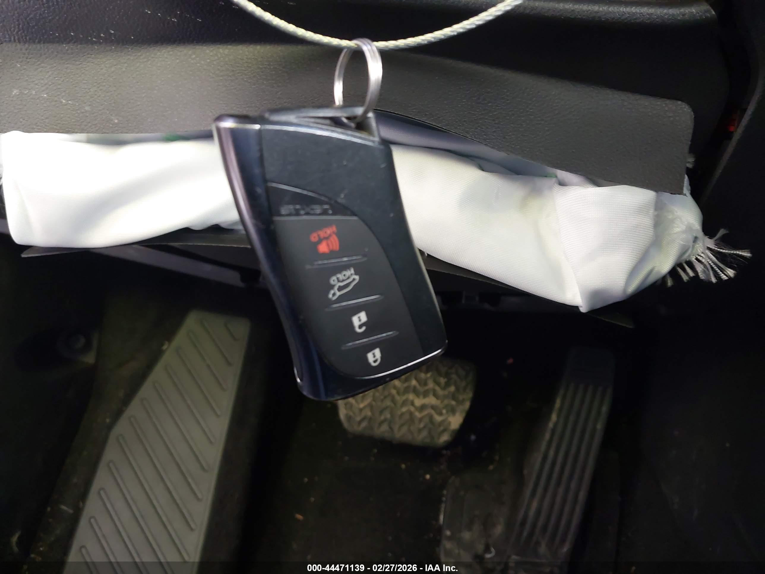 LEXUS TX image 11