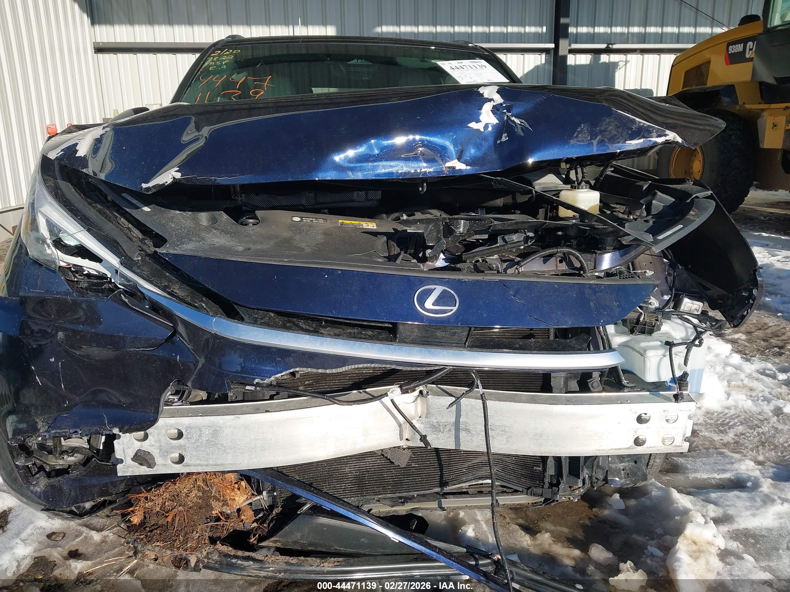 LEXUS TX image 6