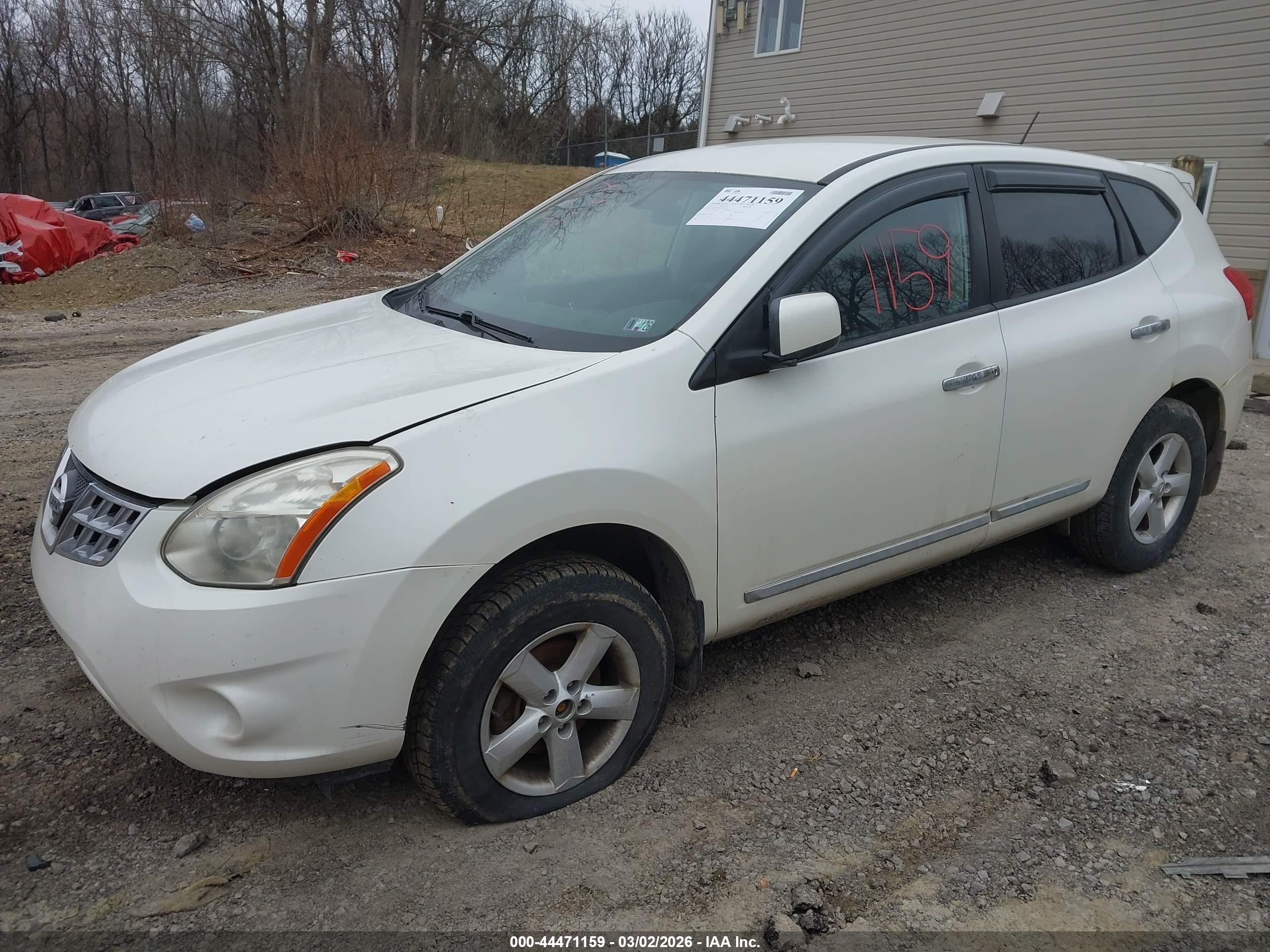 NISSAN ROGUE image 2