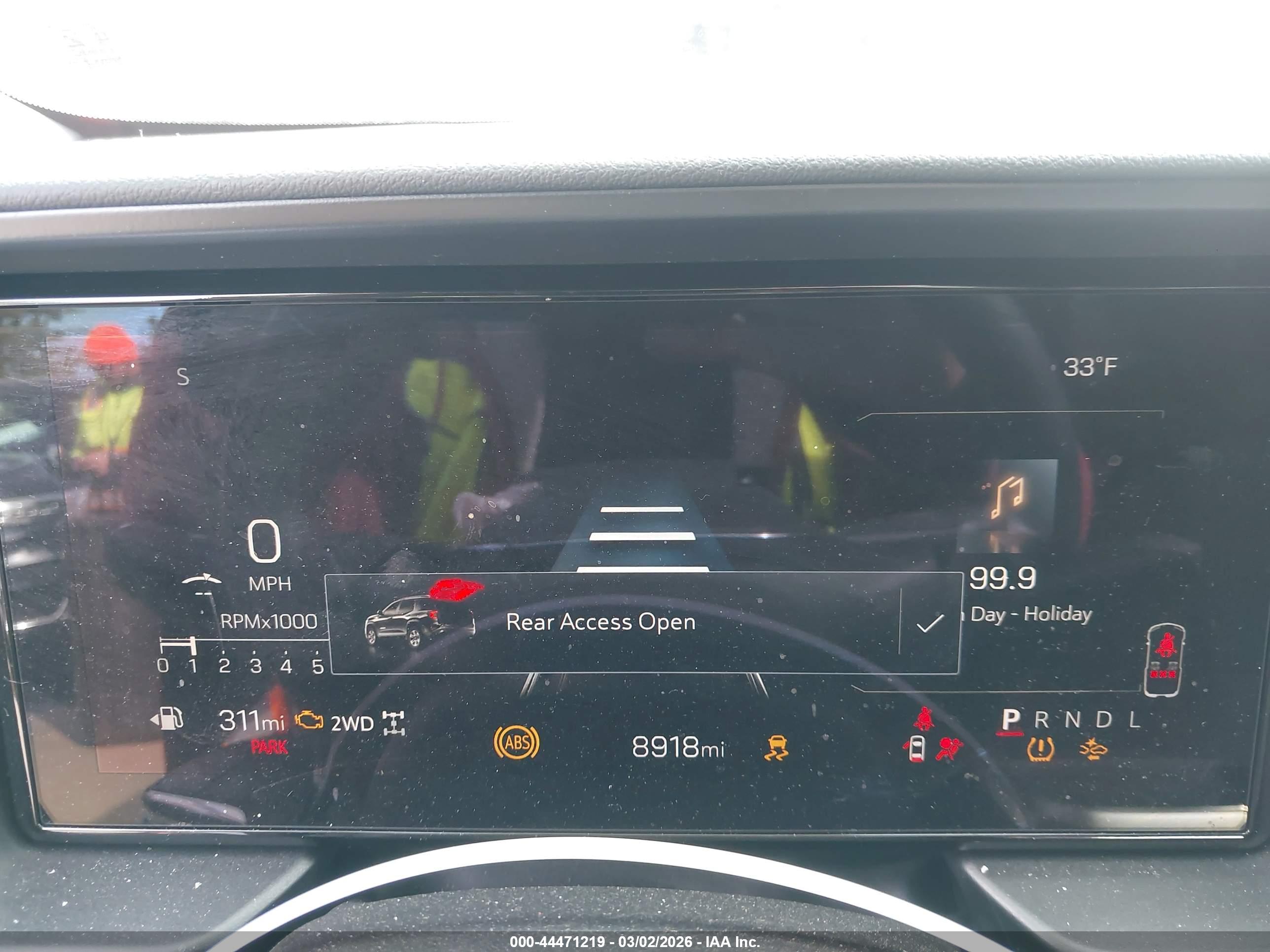 GMC TERRAIN image 7