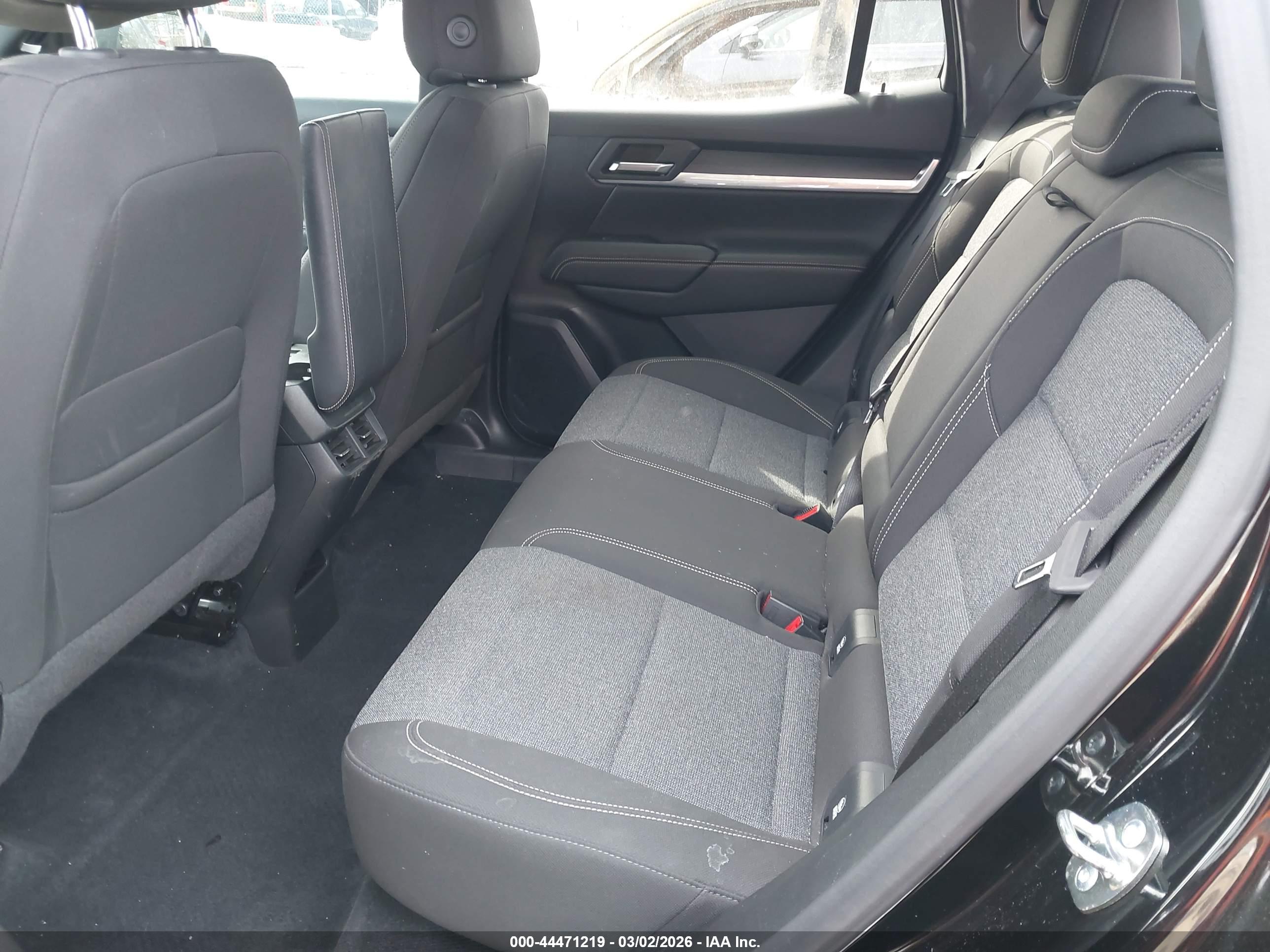 GMC TERRAIN image 8