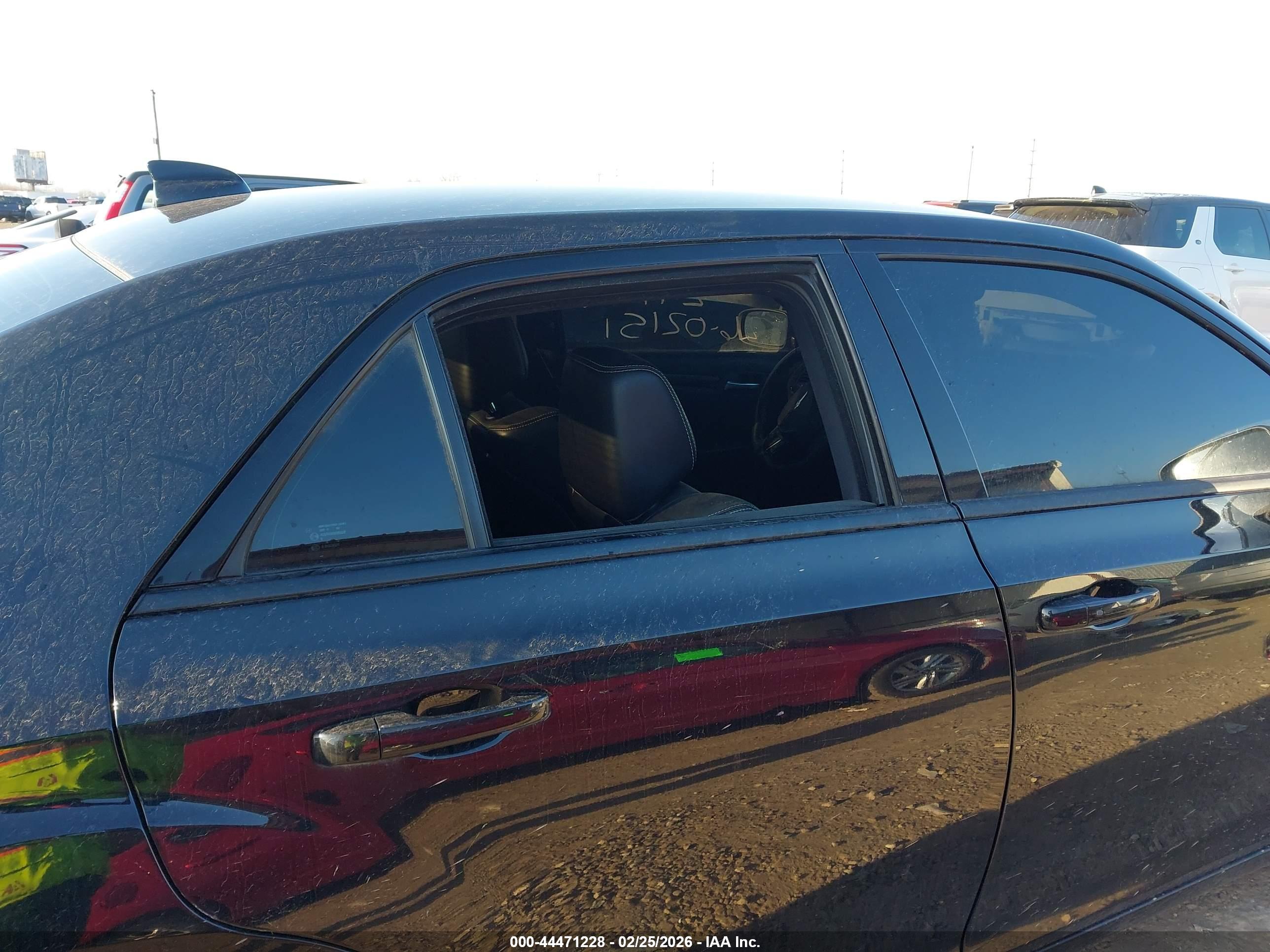 CHRYSLER 300 image 6