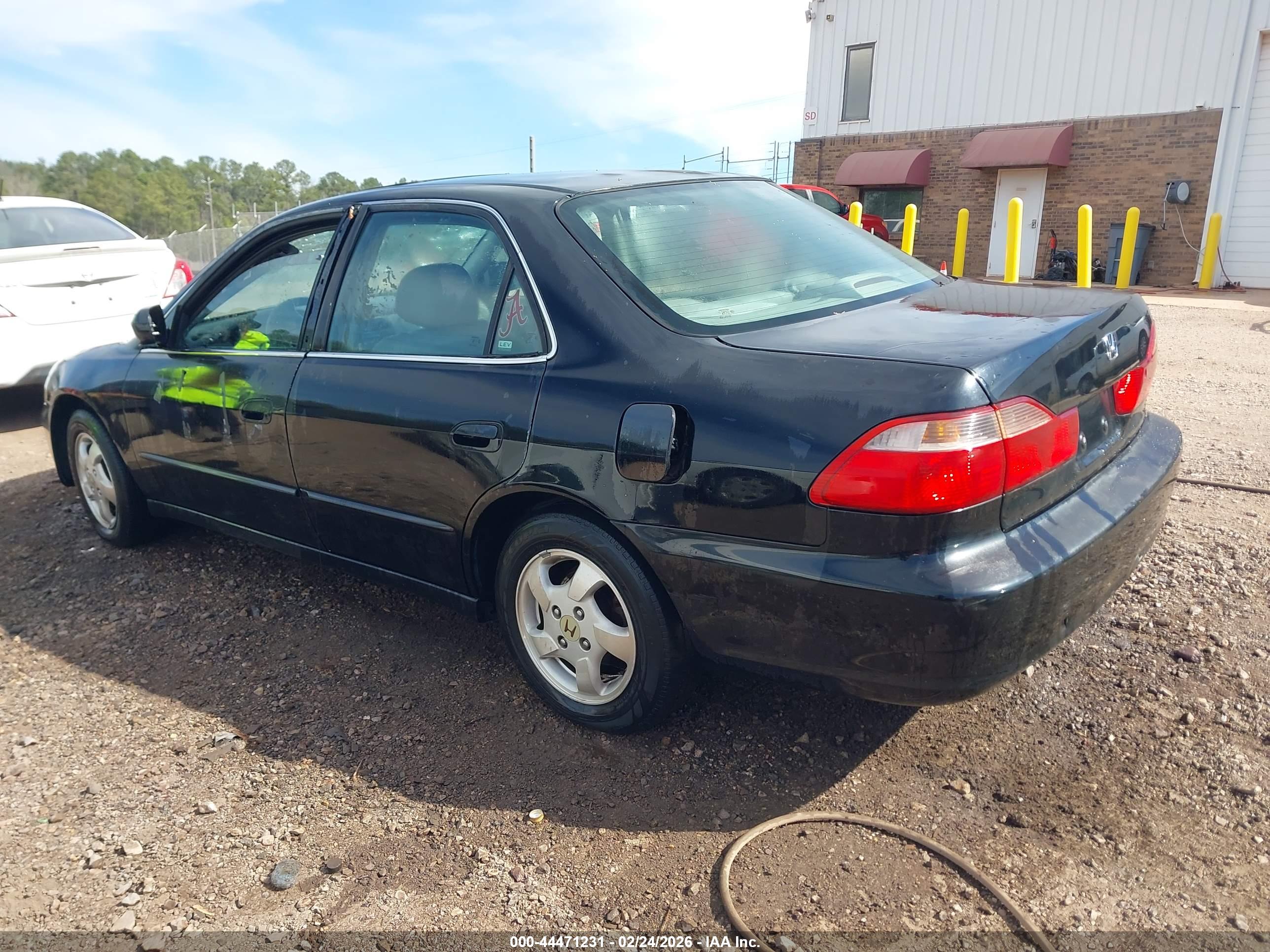 HONDA ACCORD image 3