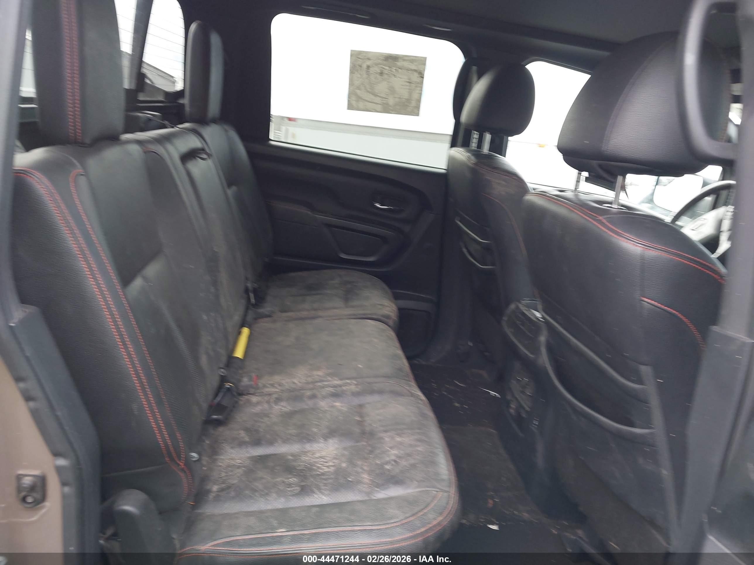 NISSAN TITAN image 8