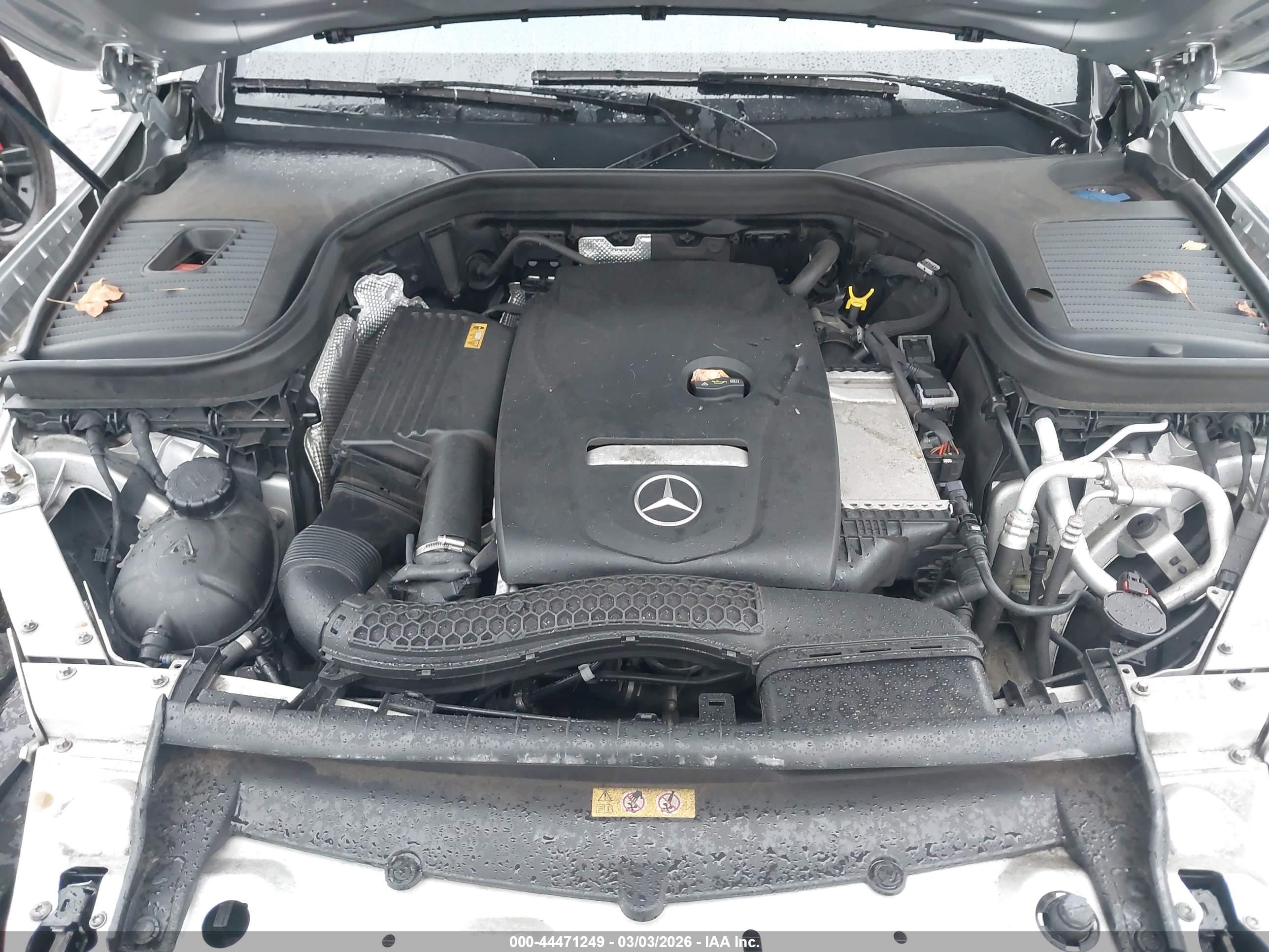 MERCEDES-BENZ GLC image 10
