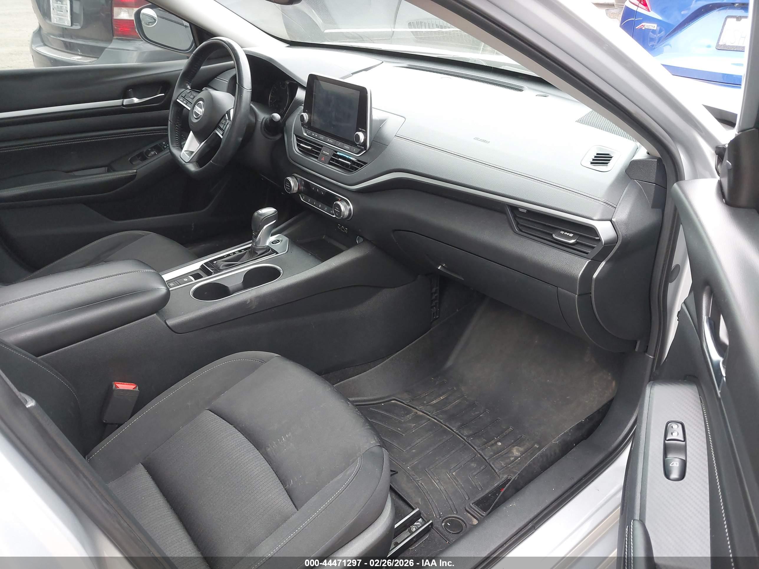 NISSAN ALTIMA image 5