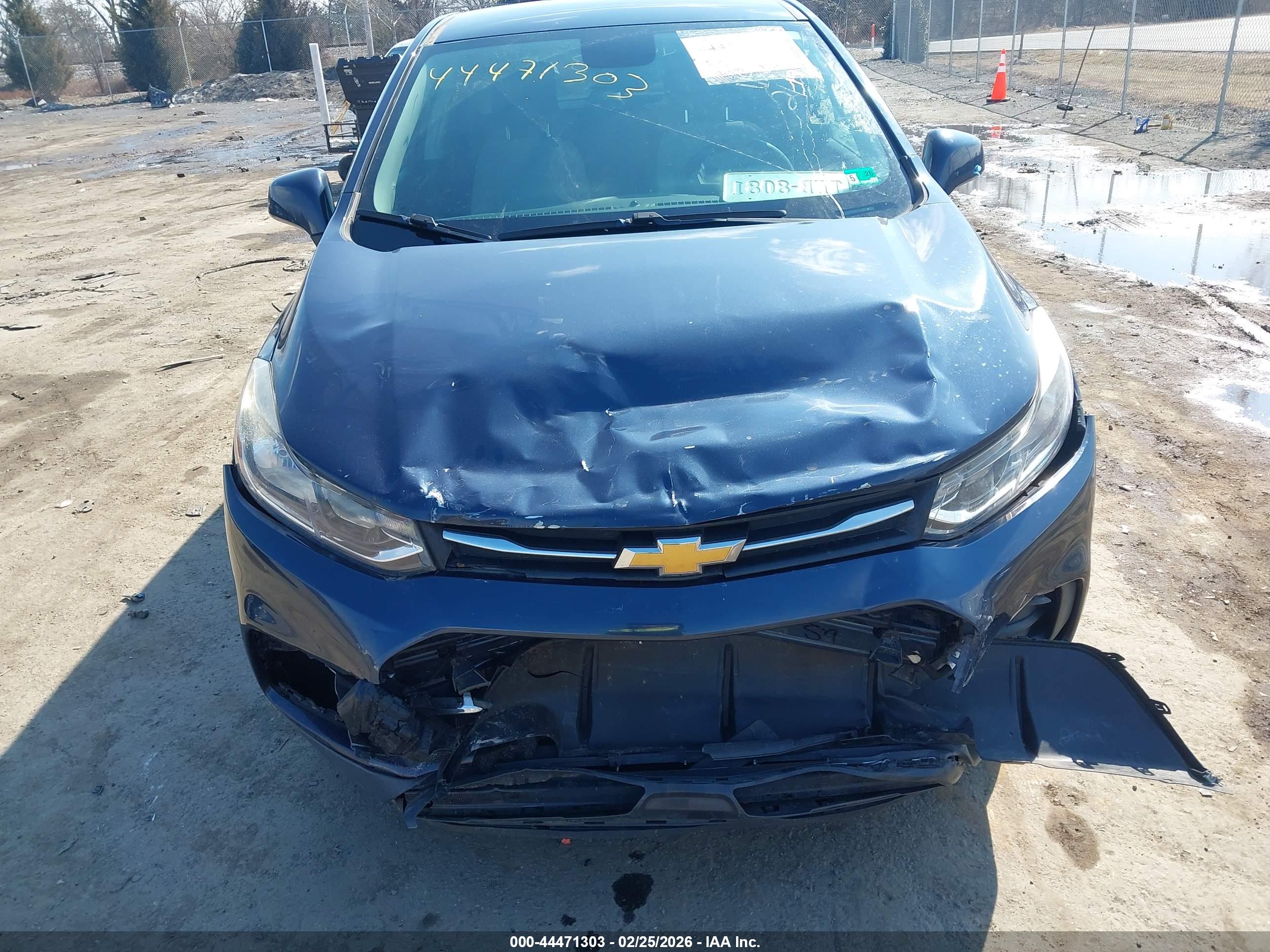 CHEVROLET TRAX image 6